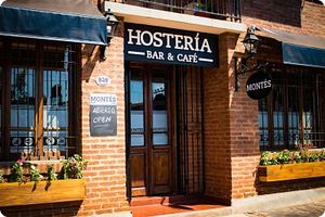 Alojamiento - Montes Hostería & Bar Café