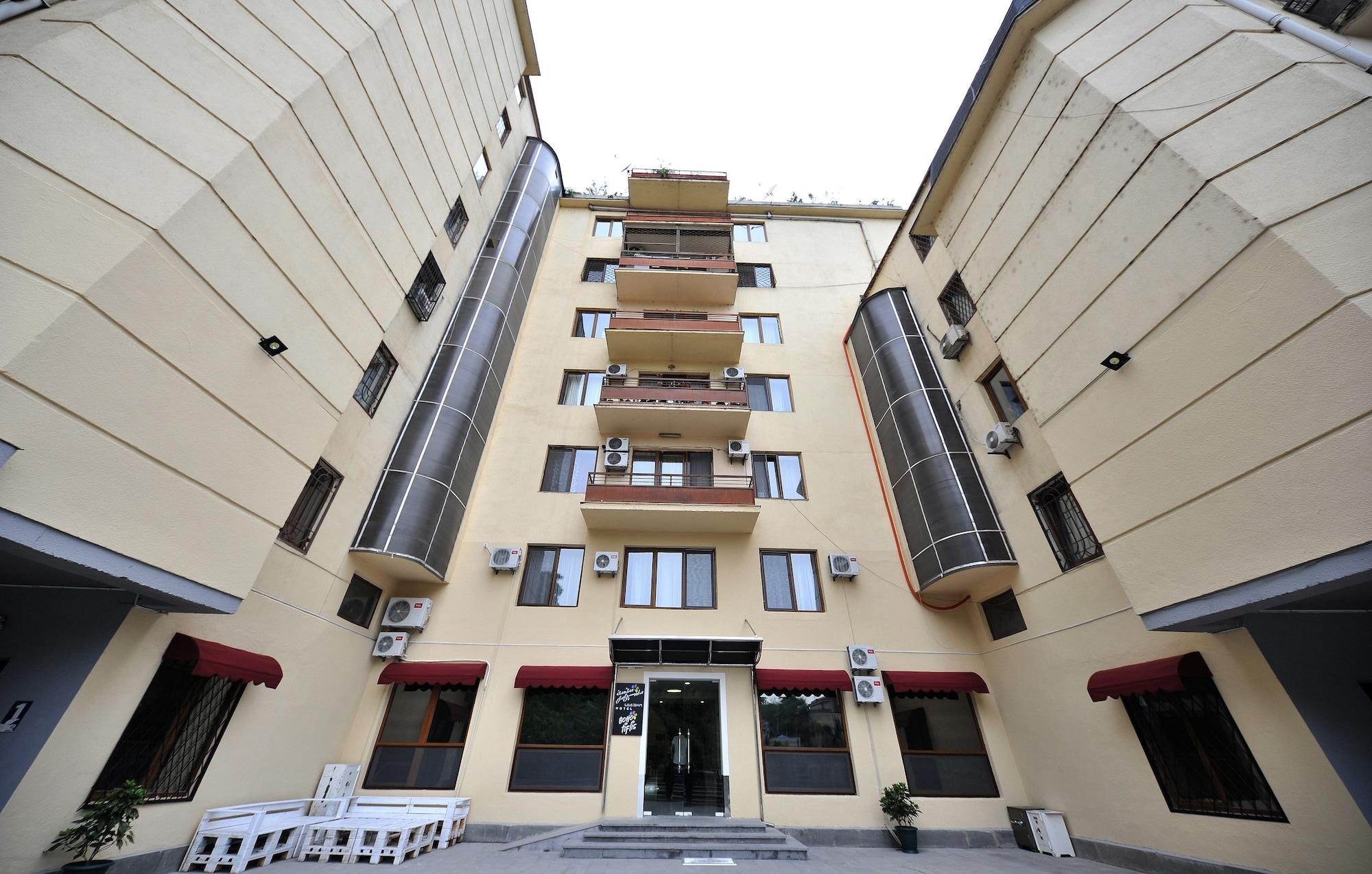 Vista Exterior Boho Tiflis Hotel