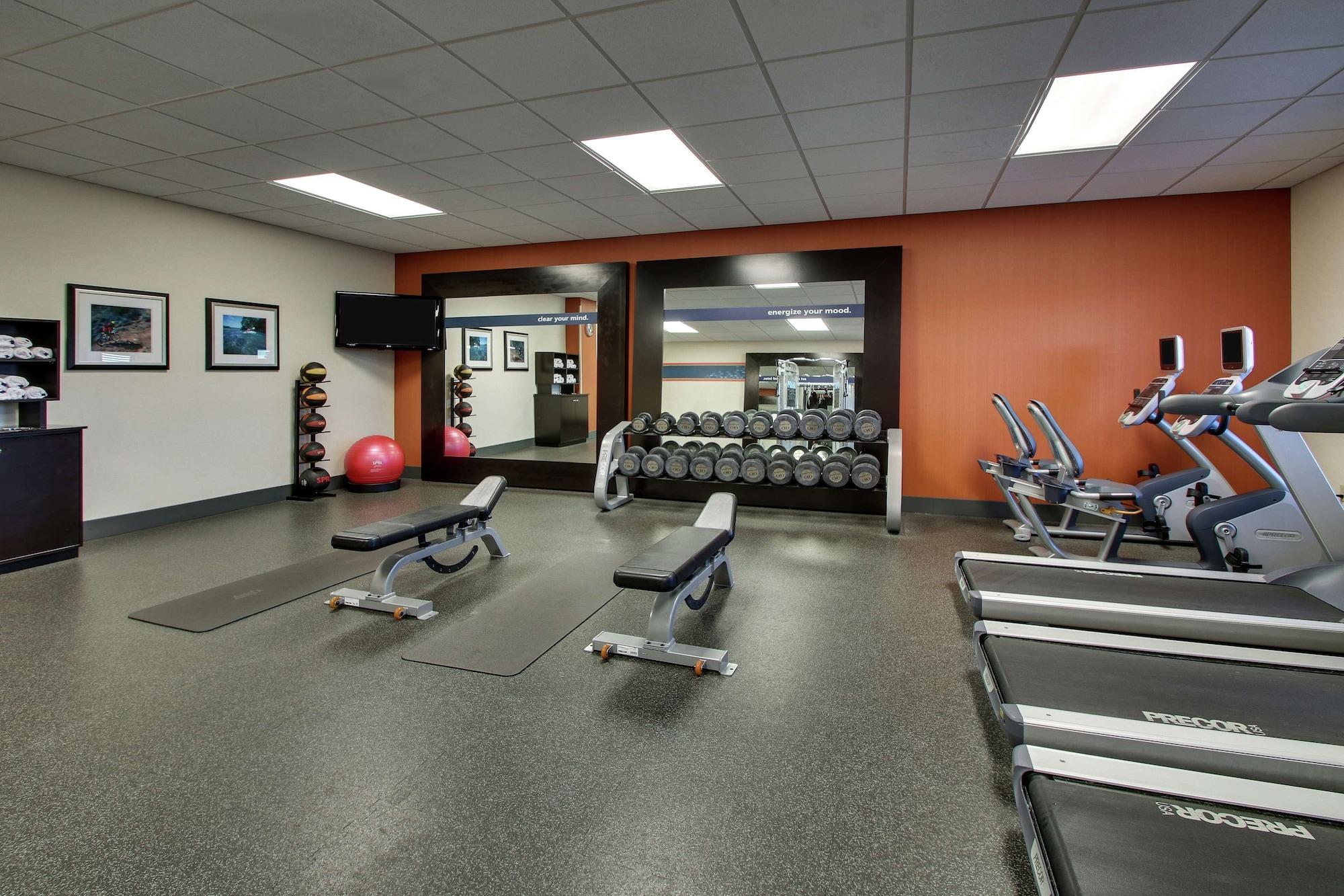 Gimnasio Hampton Inn Vernon