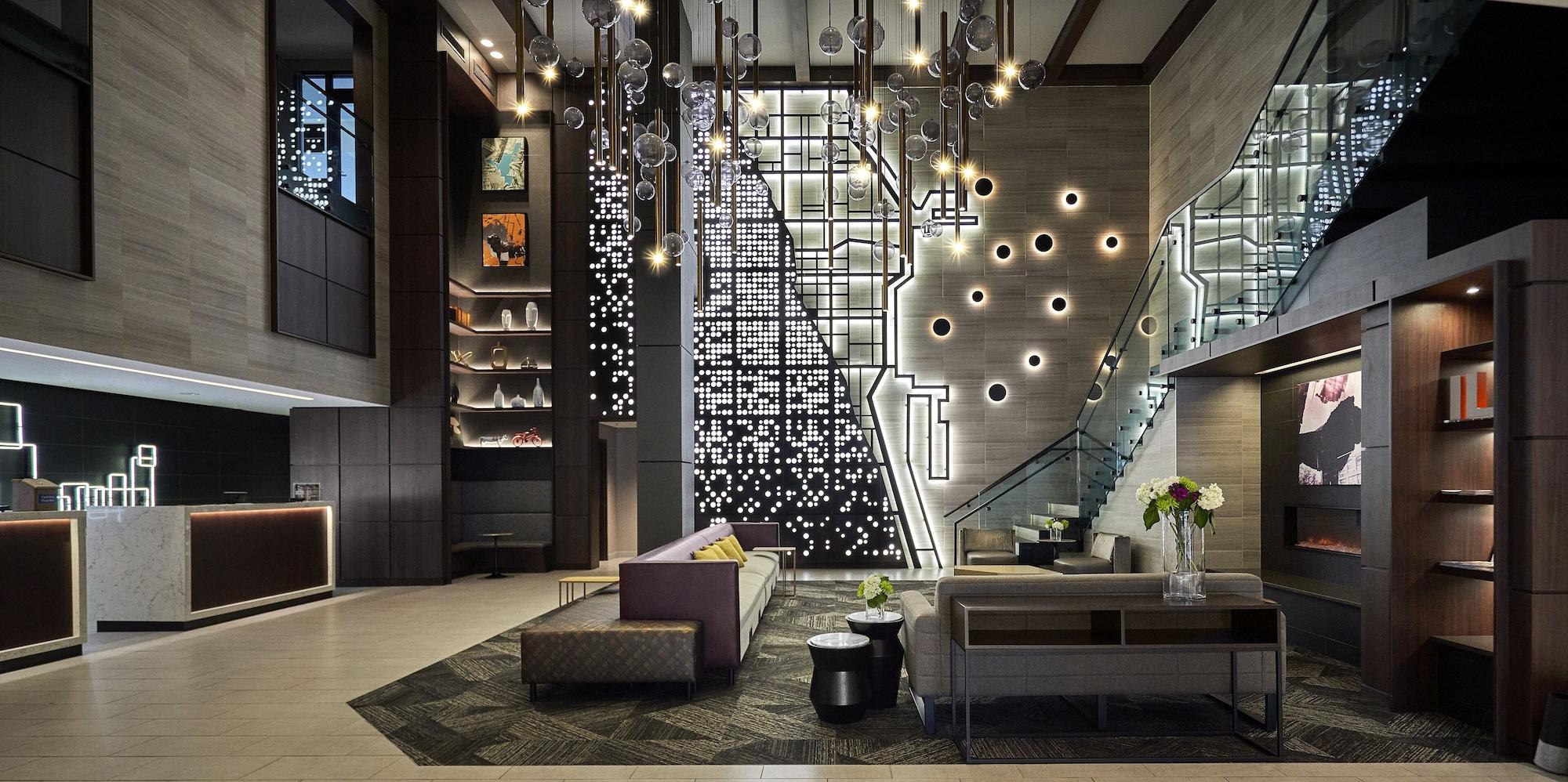 Vista Lobby Hampton Inn & Suites Chicago Downtown