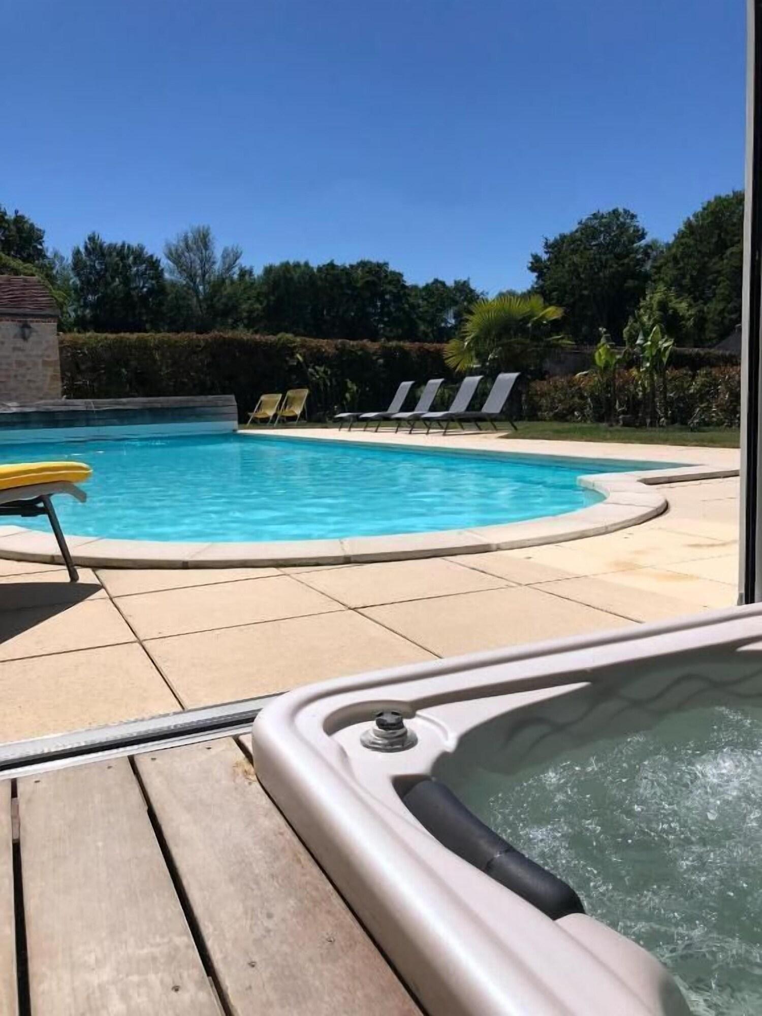 Vista Piscina Domaine de la Motte Melleraye