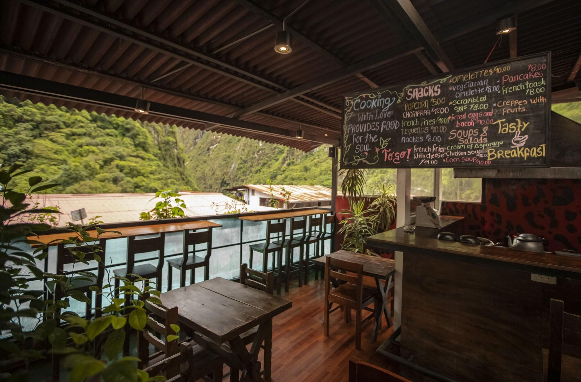 Restaurant Nativus Hostel Machu Picchu