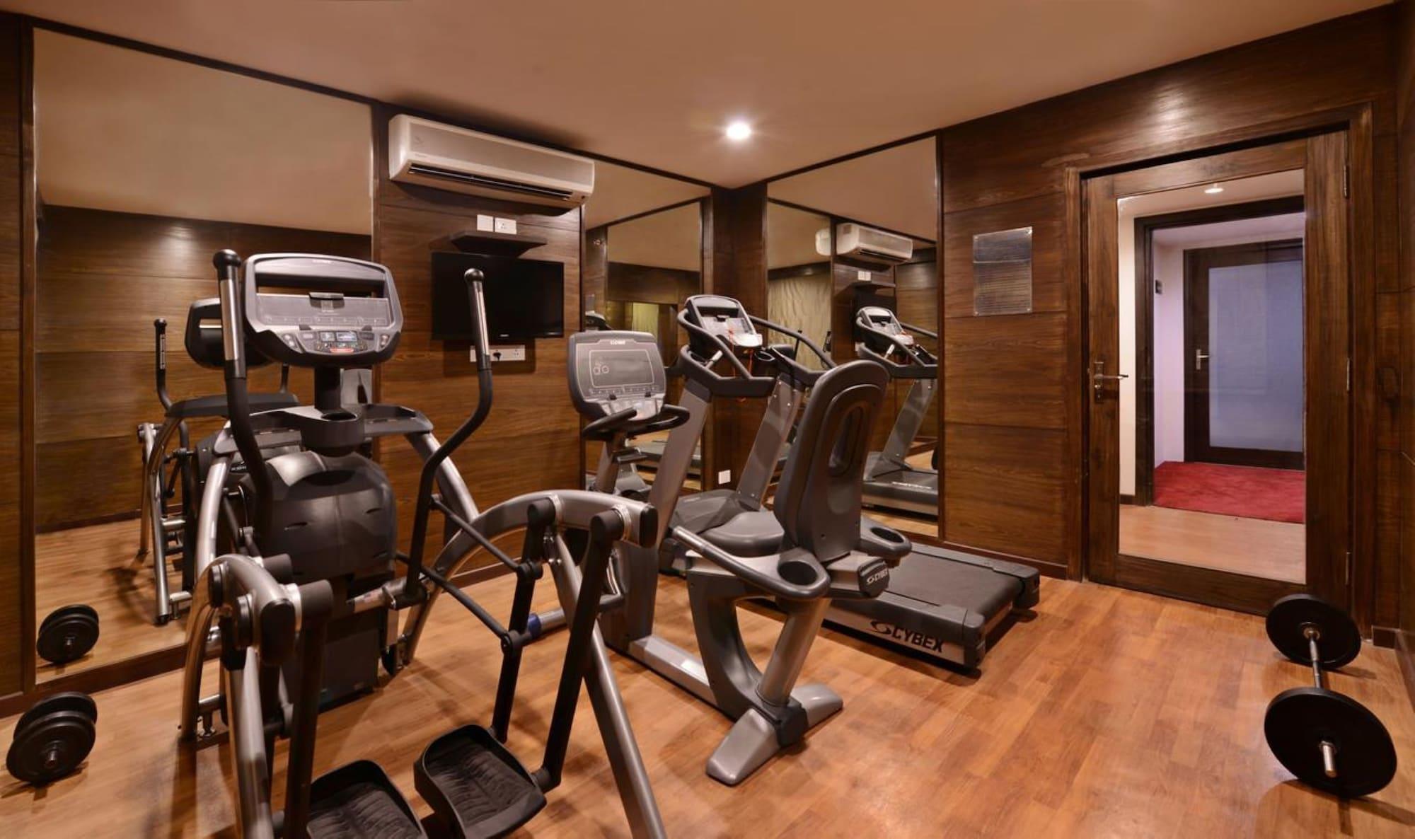 Gimnasio Leisure Inn Grand Chanakya