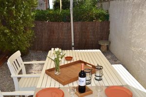 Alquiler Vacacional - 1st line of the sea, garden, quiet, in the center of town
