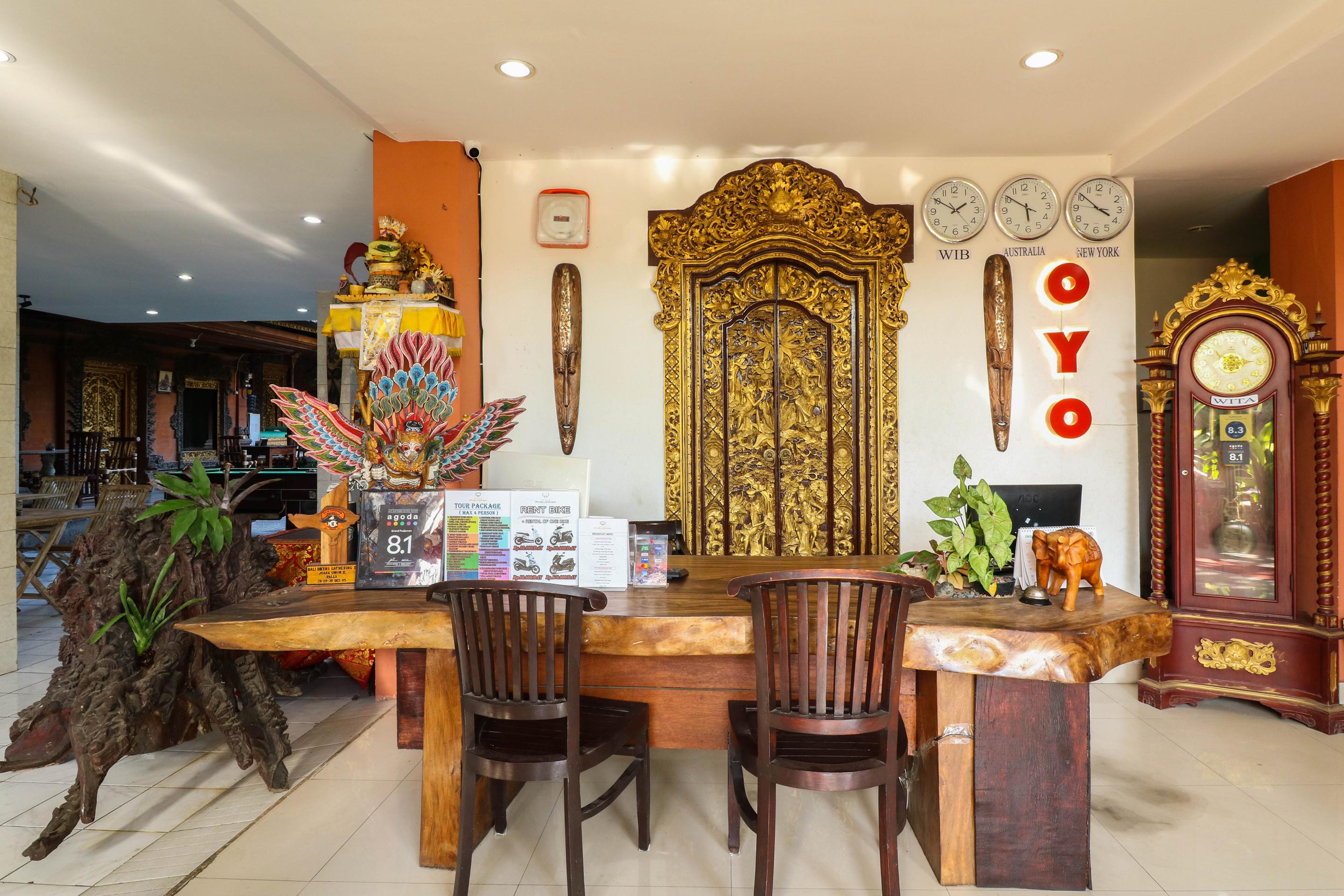 Vista Lobby OYO 1666 Grand Pudjawan Hotel