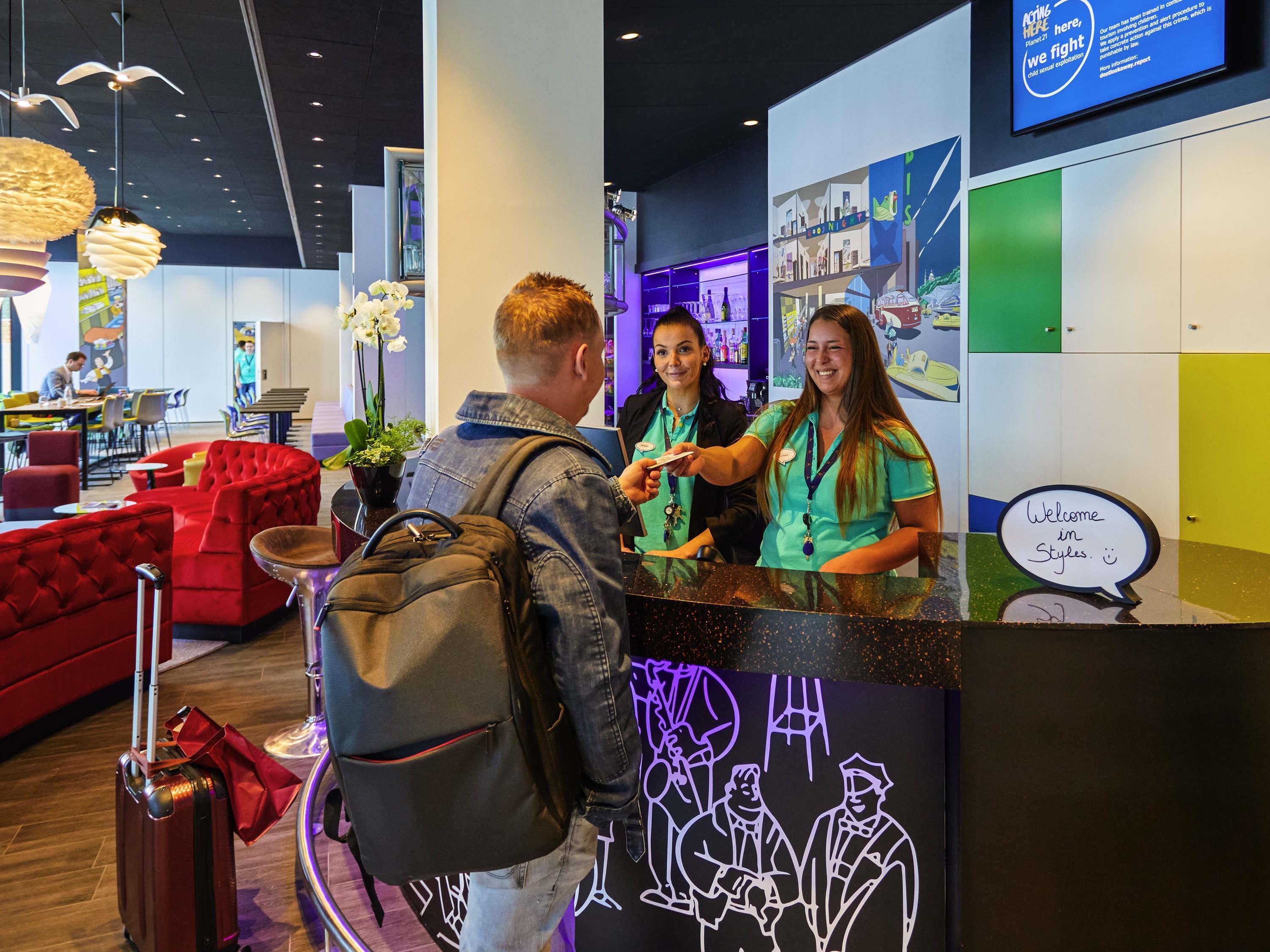 Vista Exterior ibis Styles Liege Guillemins