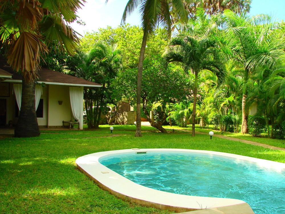 Vista Piscina Maisha Tamu Luxury Boutique Resort