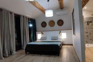 Alquiler Vacacional - Sous le Chêne en Provence: Détente à la Piscine ou à L'ombre du Pool House