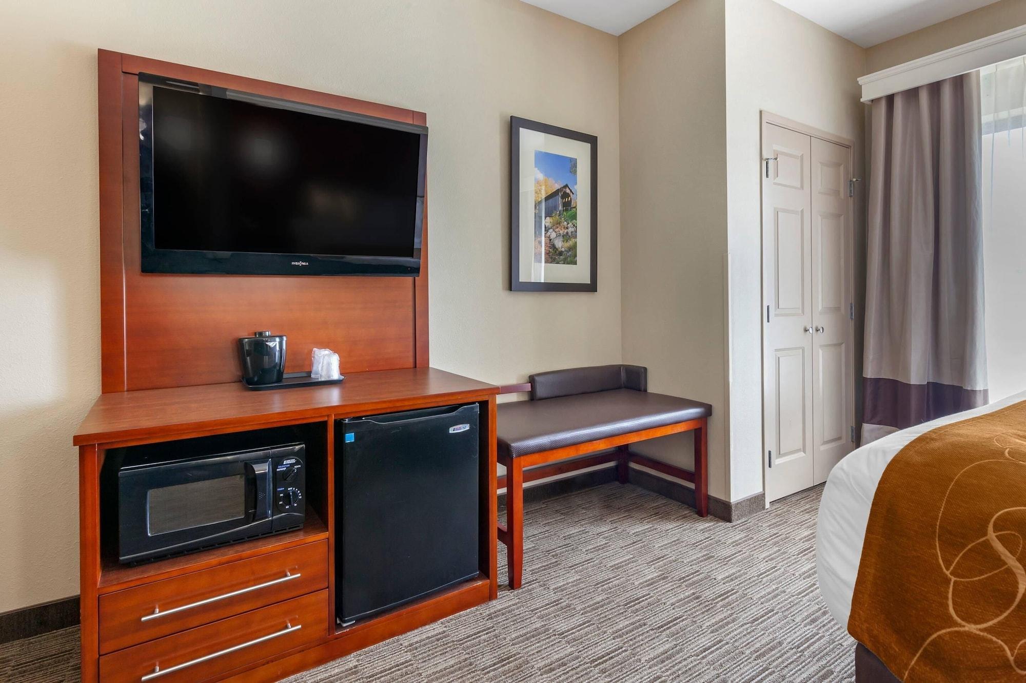 Habitación Comfort Suites Oshkosh