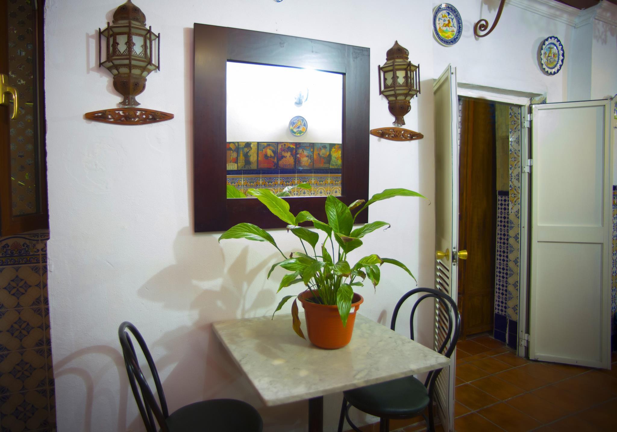 Vista Exterior Pension Santa Maria La Blanca