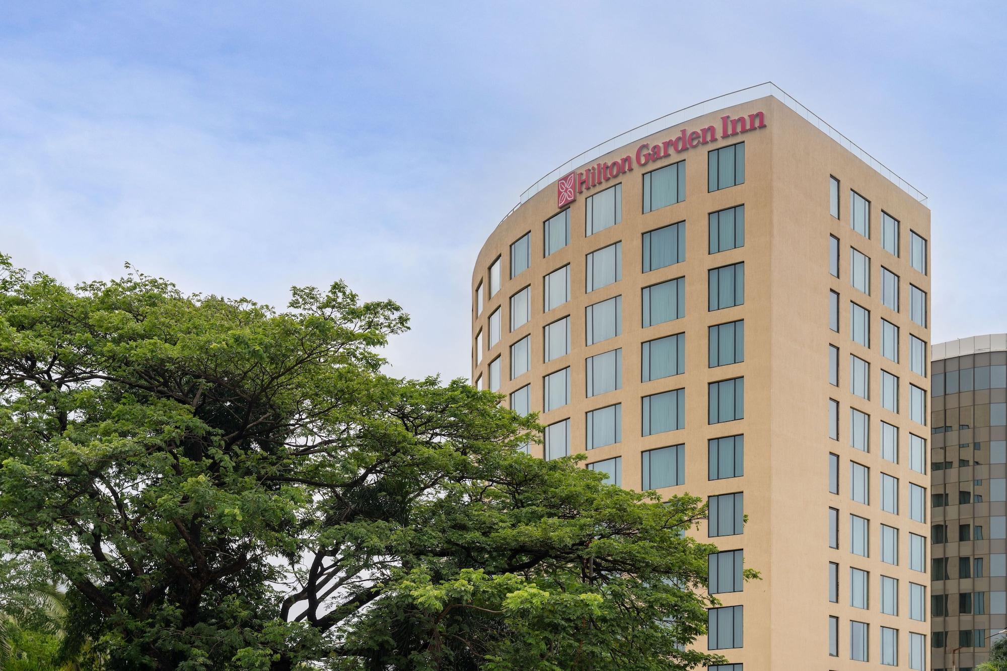 Vista Exterior Hilton Garden Inn Mumbai International Airport