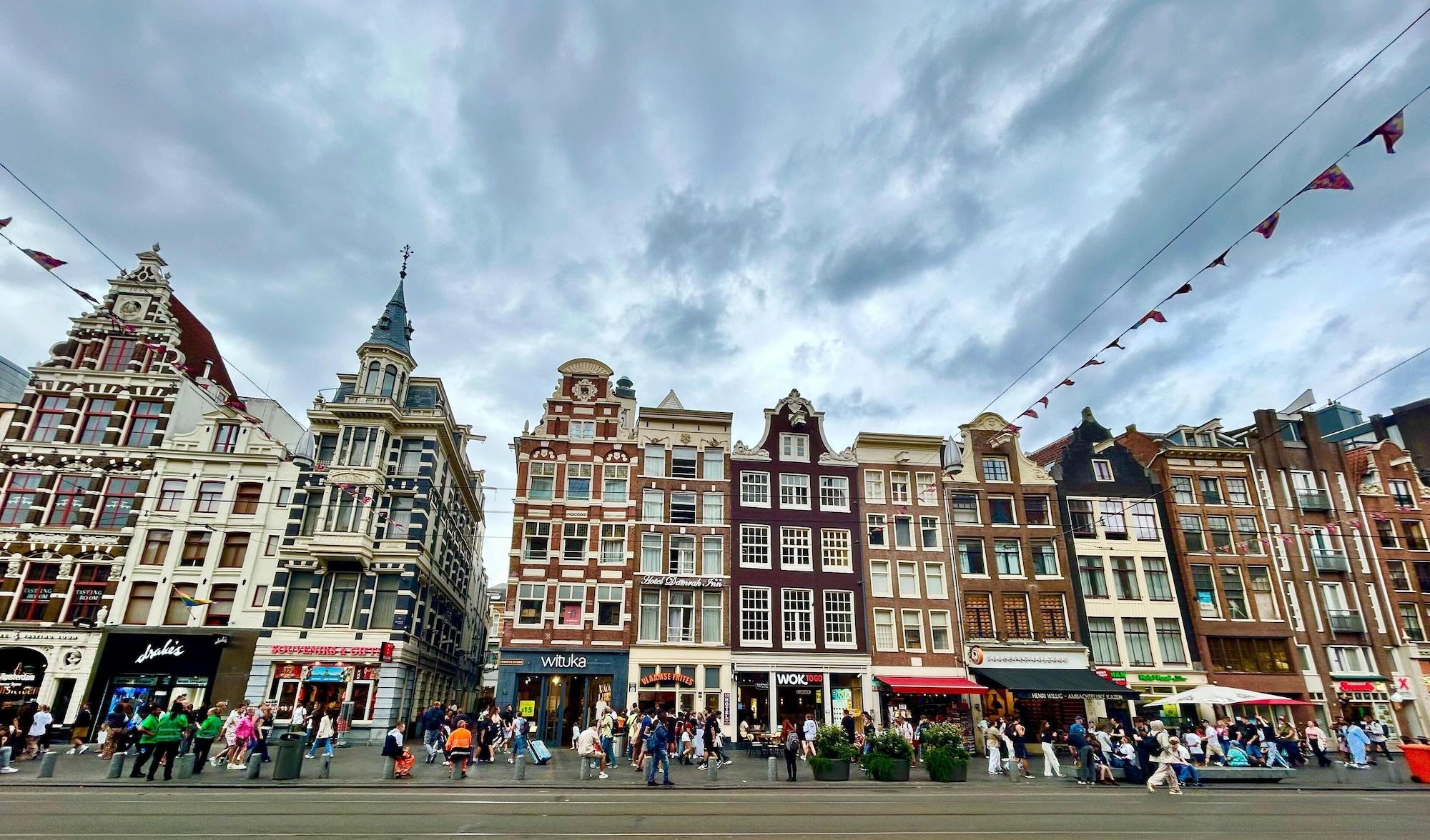 Vista Exterior Hotel Damrak Inn