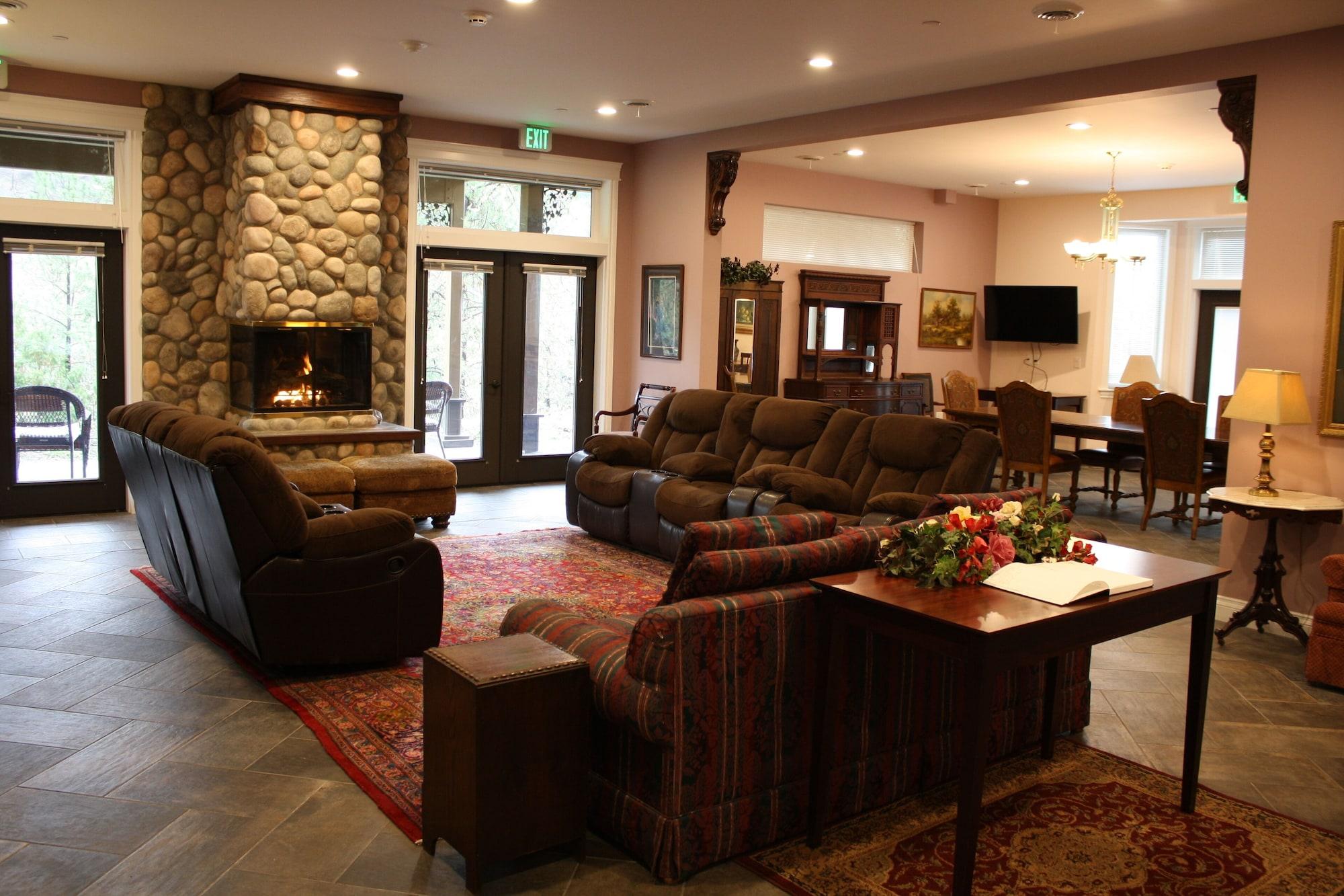 Sala de Reuniones Hearthstone Elegant Lodge by the River