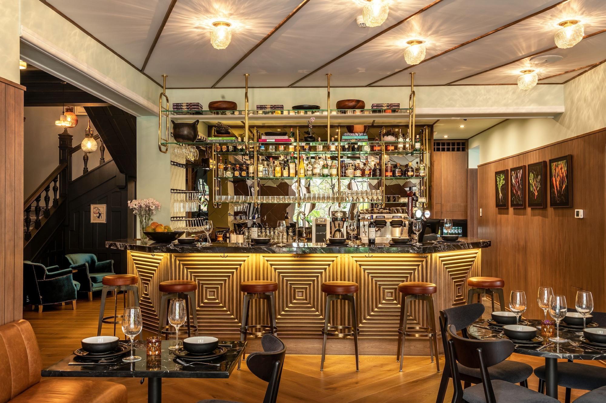 Bar/Salón HAB Hotel