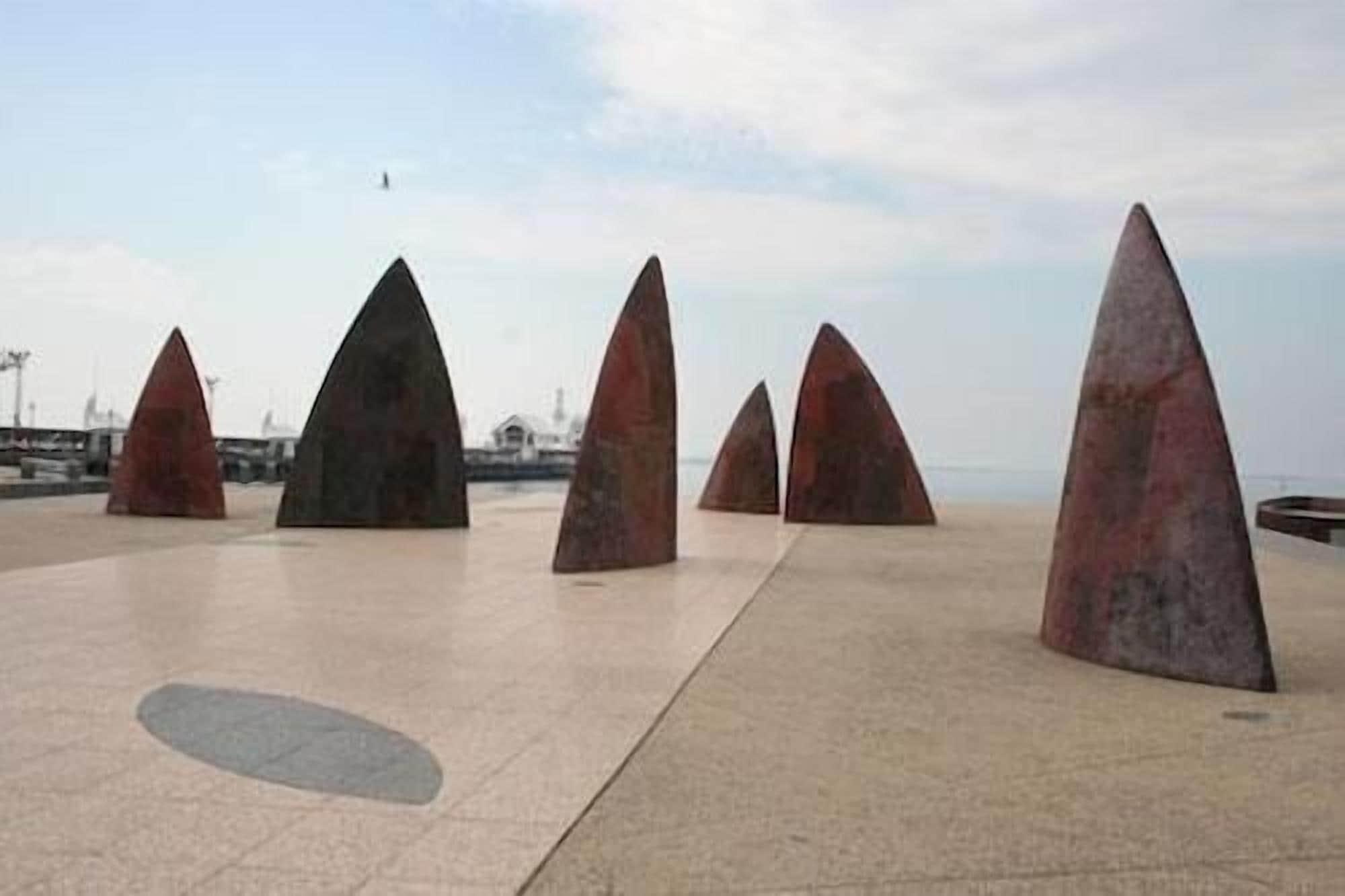 Varios Rippleside Park Motor Inn