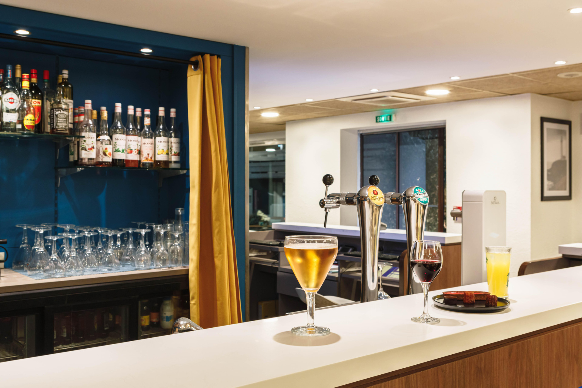 Bar/Salón Hotel Campanile Lyon Est - Bron Eurexpo