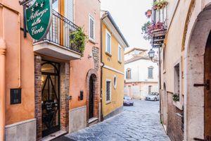 Alojamiento - Albergo Della Corte