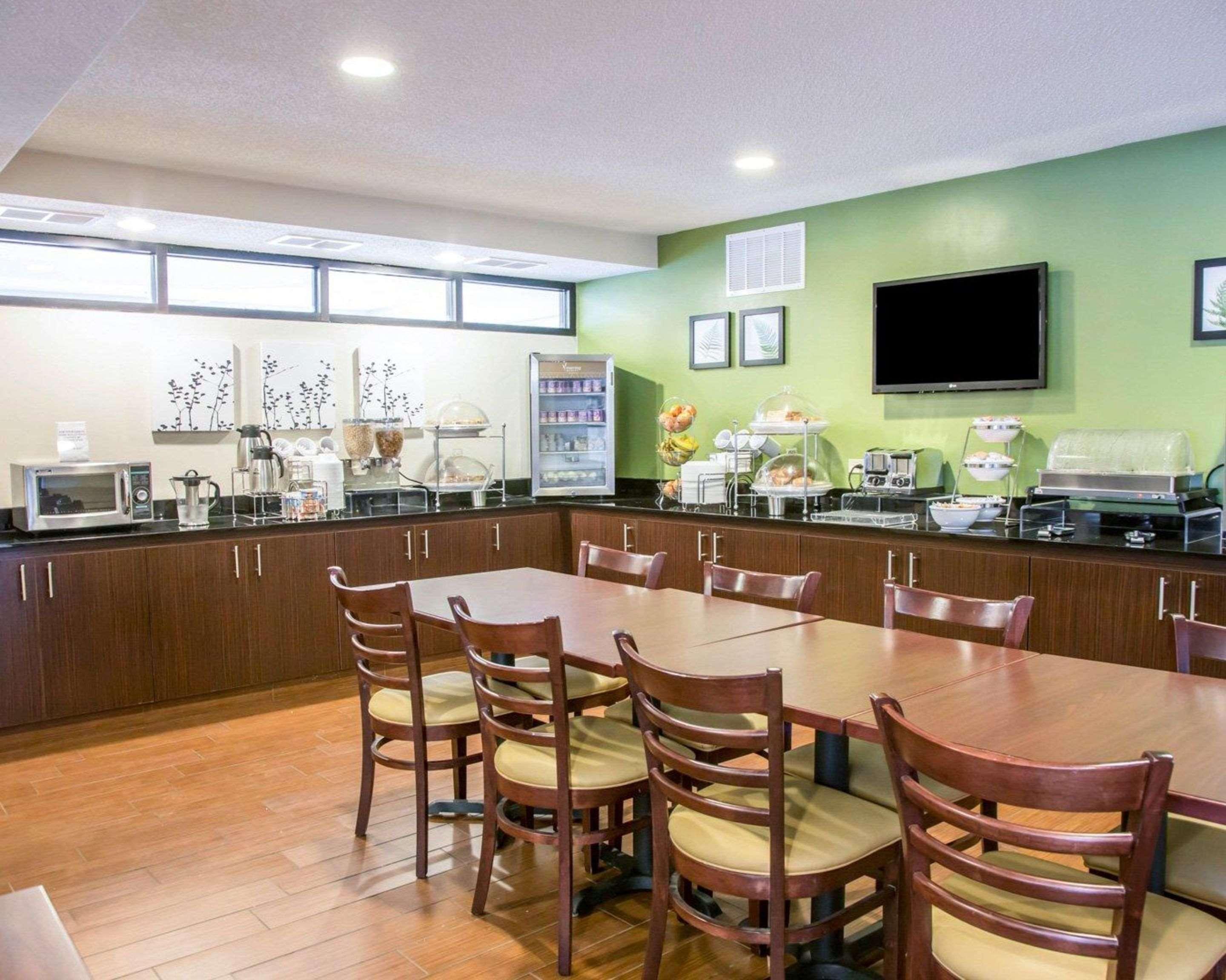 Restaurant Sleep Inn Midway Airport Bedford Park