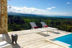 Alquiler Vacacional - Villa Vertigo, an eagle's eyrie above the ocean.