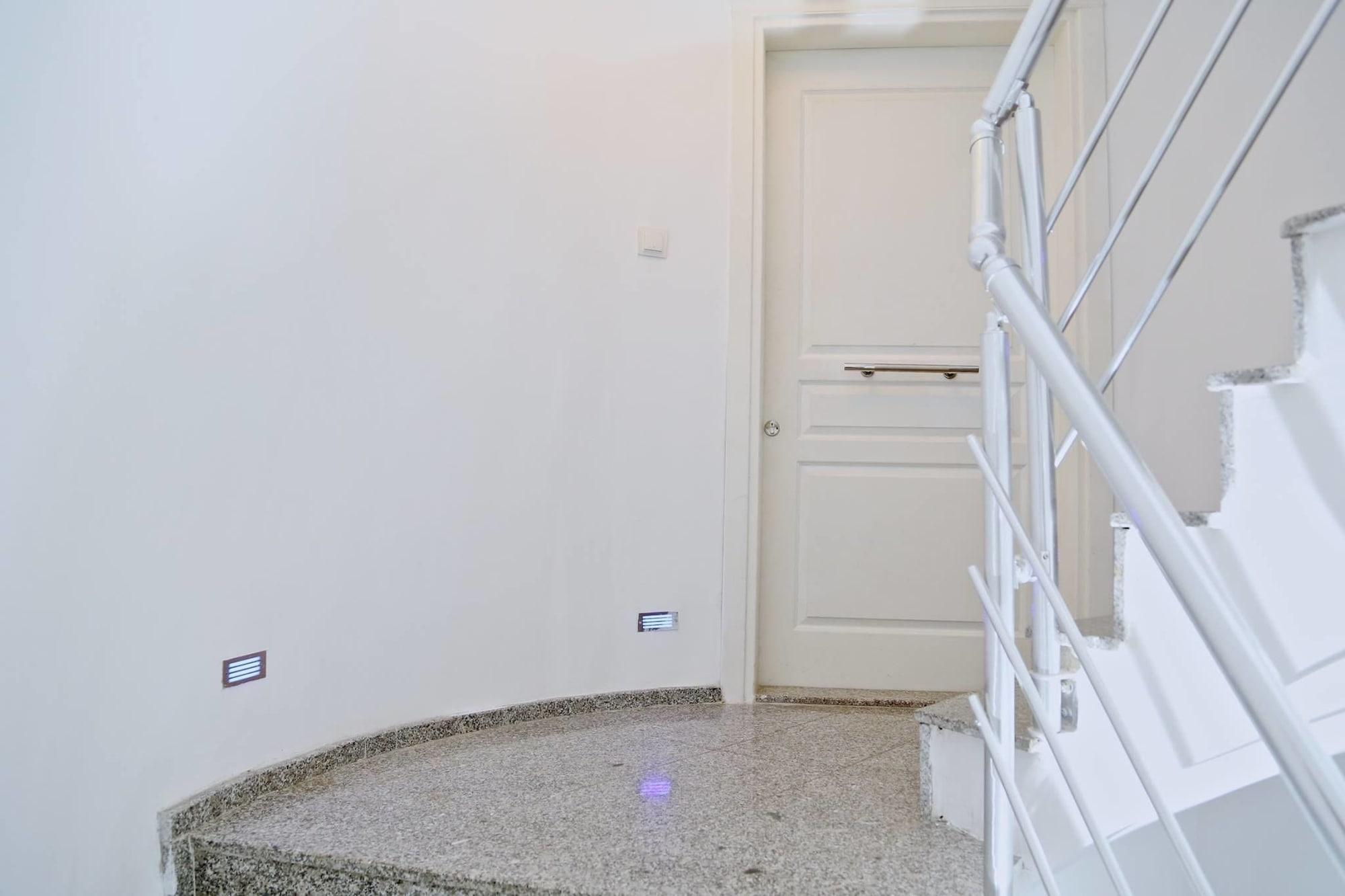 Varios AKR Homes