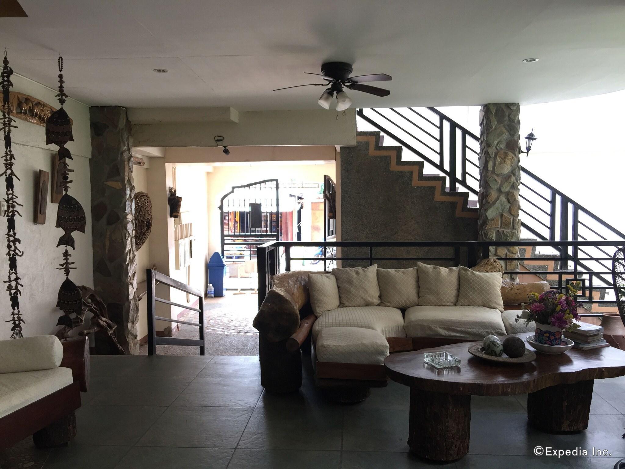 Vista Lobby Balaibinda Lodge