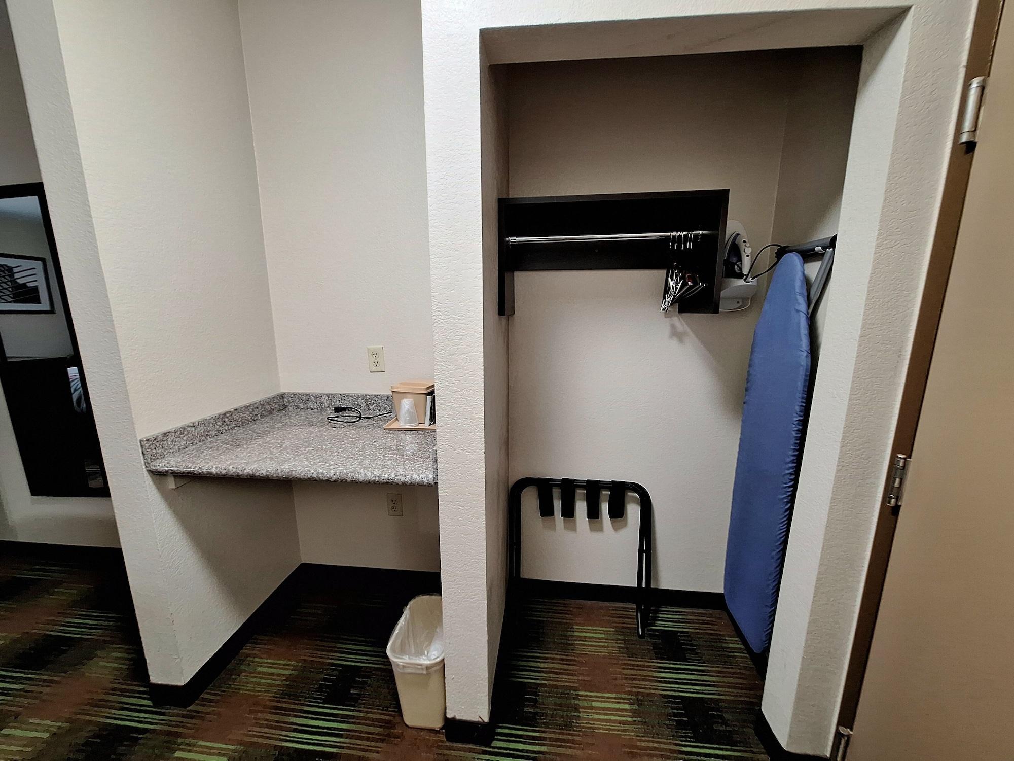 Set de Habitación Trident Inn & Suites, New Orleans