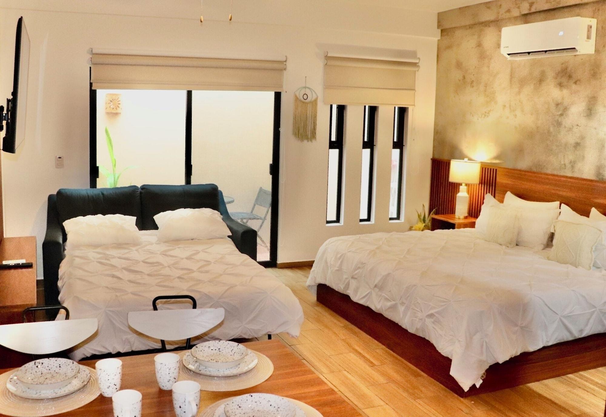 Set de Habitación Sunset Kin Beach Apartments