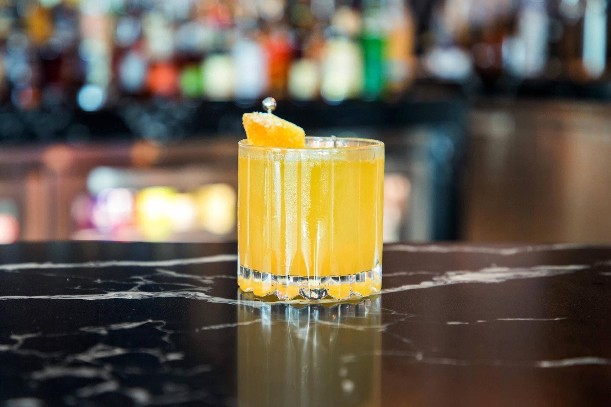 Restaurant Cambria Hotel Waco Univ Riverfront