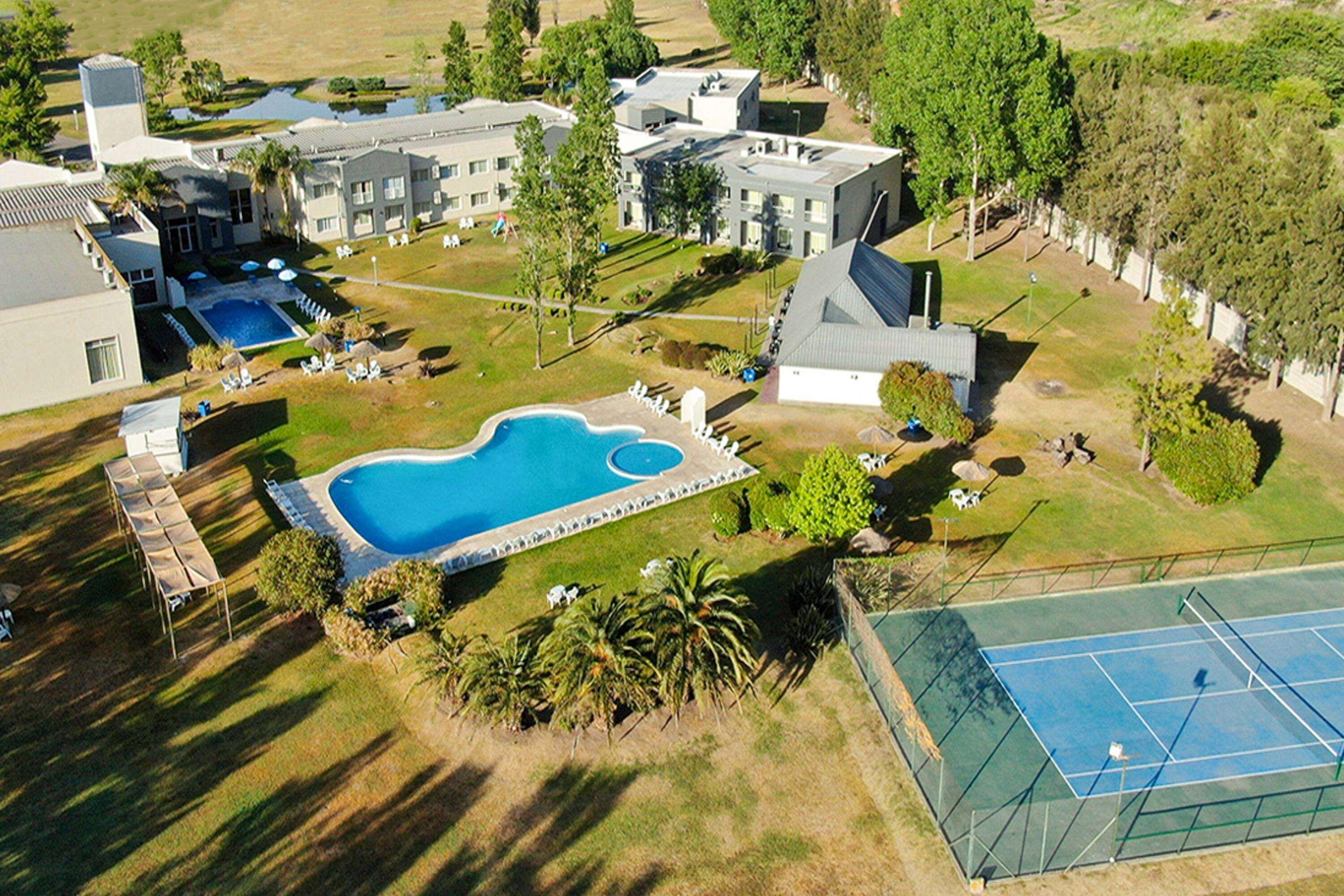 Instalaciones Recreativas Wyndham Garden Campana