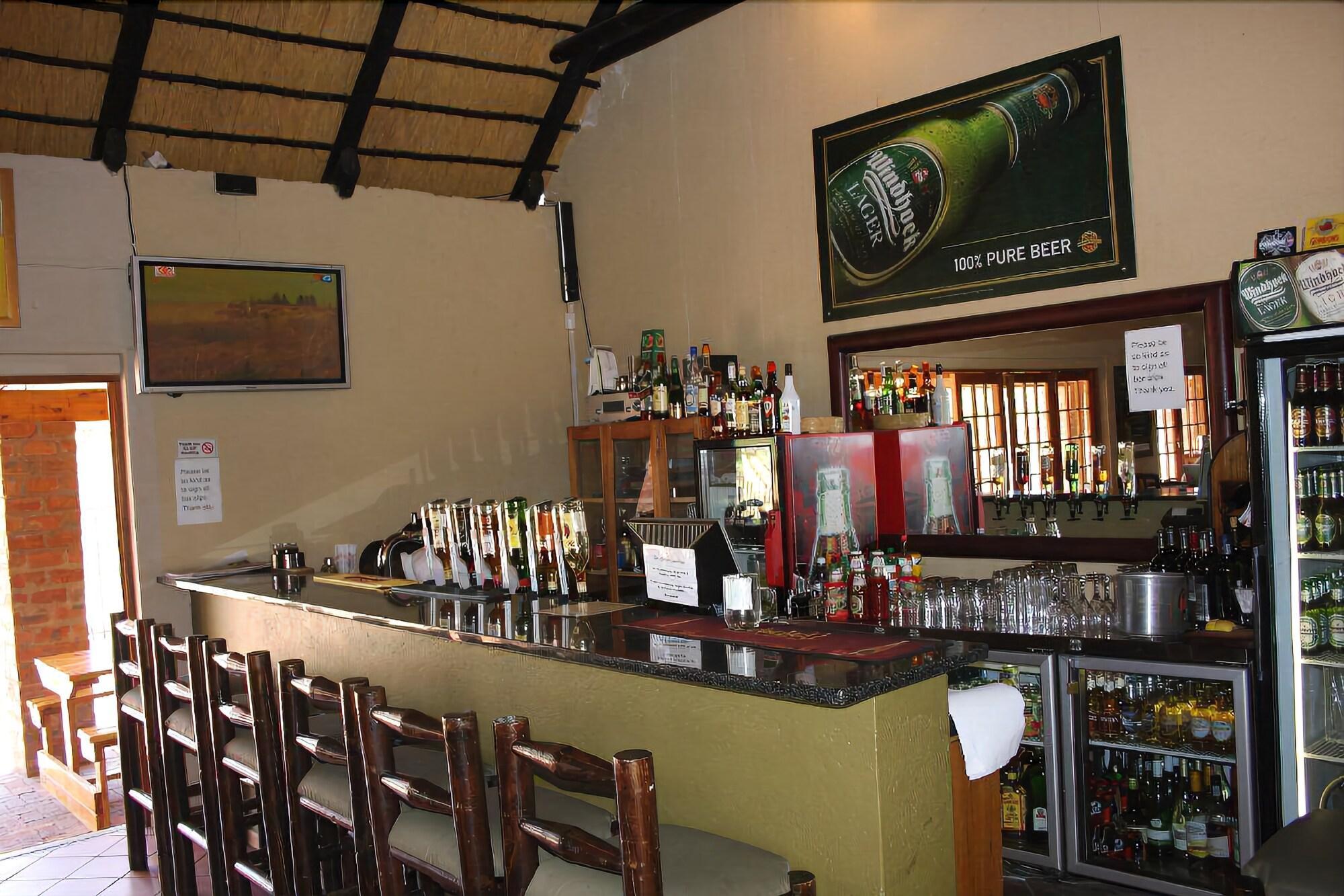 Bar/Salón Klein Windhoek Guesthouse