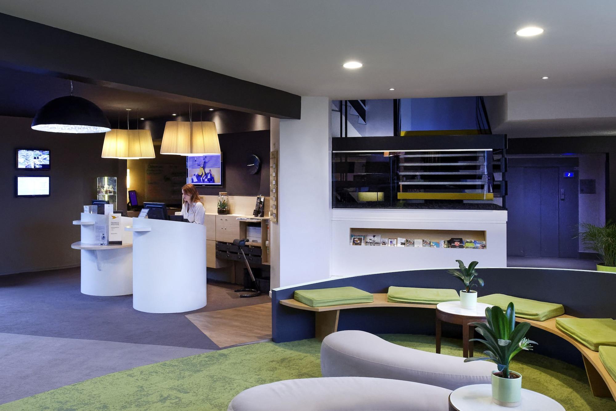 Vista Lobby Ibis Styles Chalon sur Saone