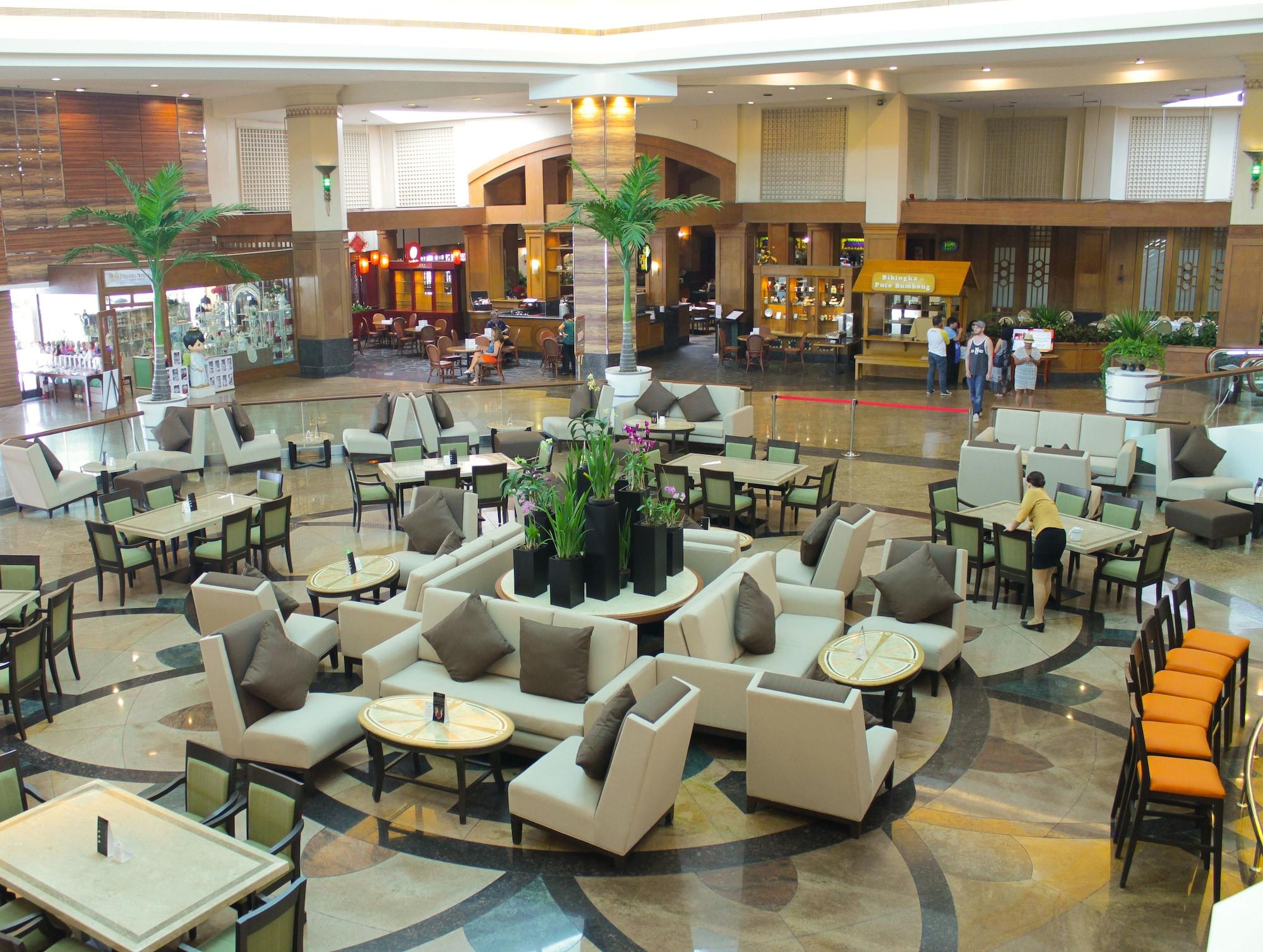 Vista Lobby Century Park Hotel