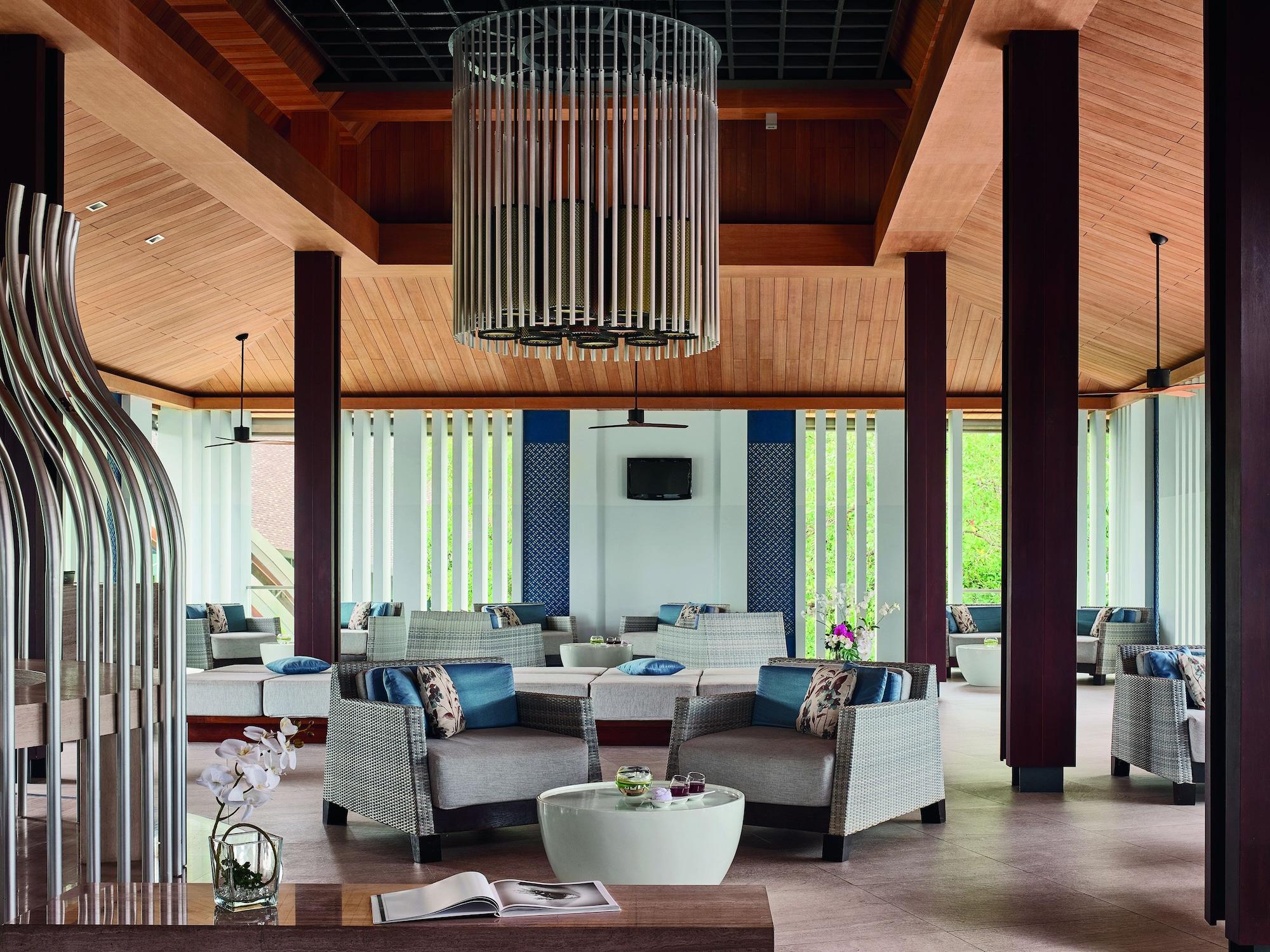 Vista Lobby Splash Beach Resort, Mai Khao, Phuket