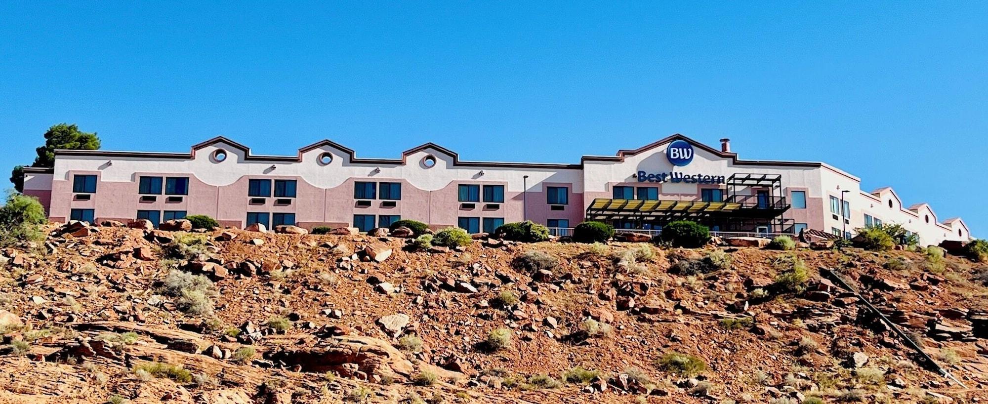 Vista Exterior Best Western View Of Lake Powell Hotel