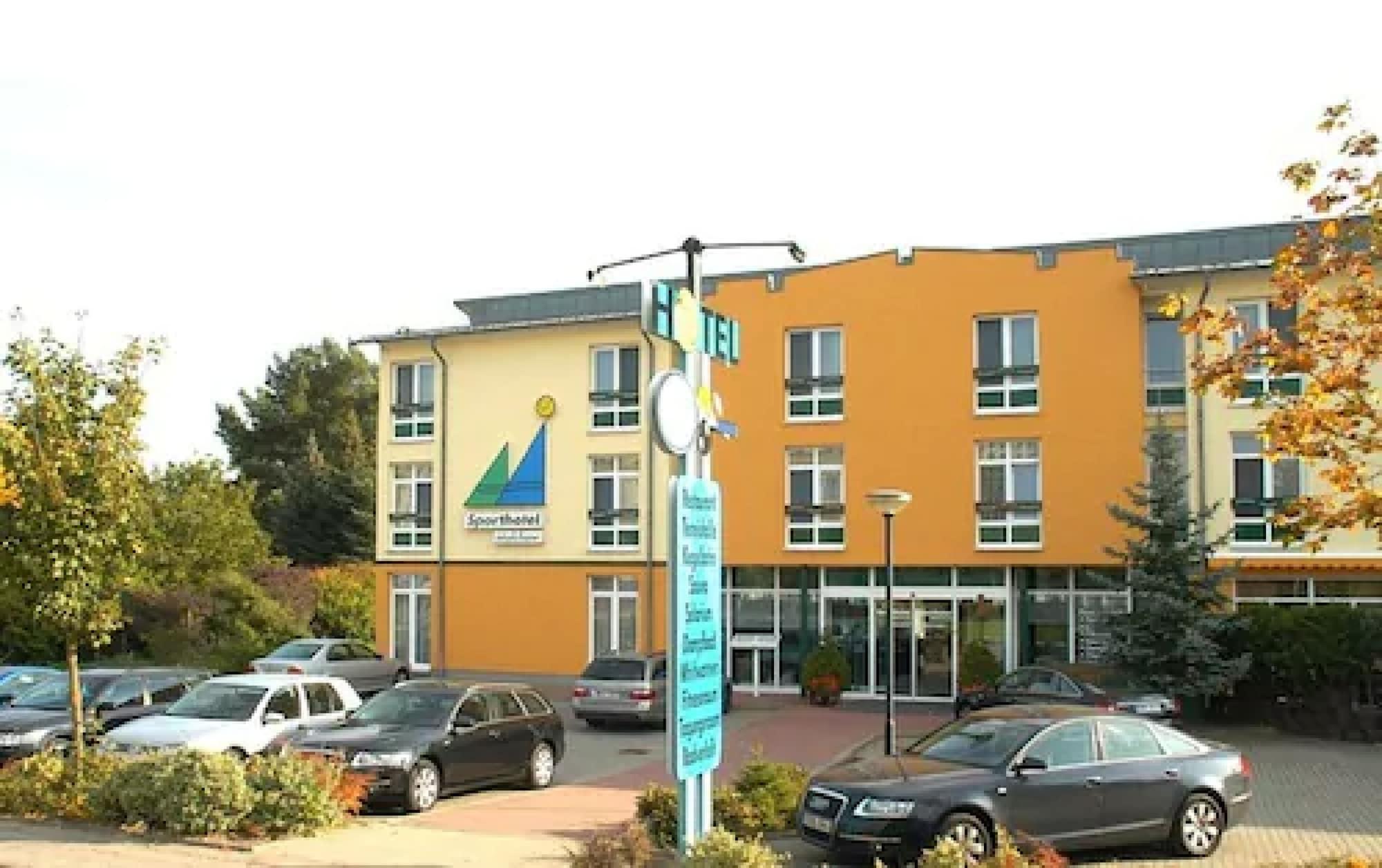 Vista Exterior Sporthotel Malchow