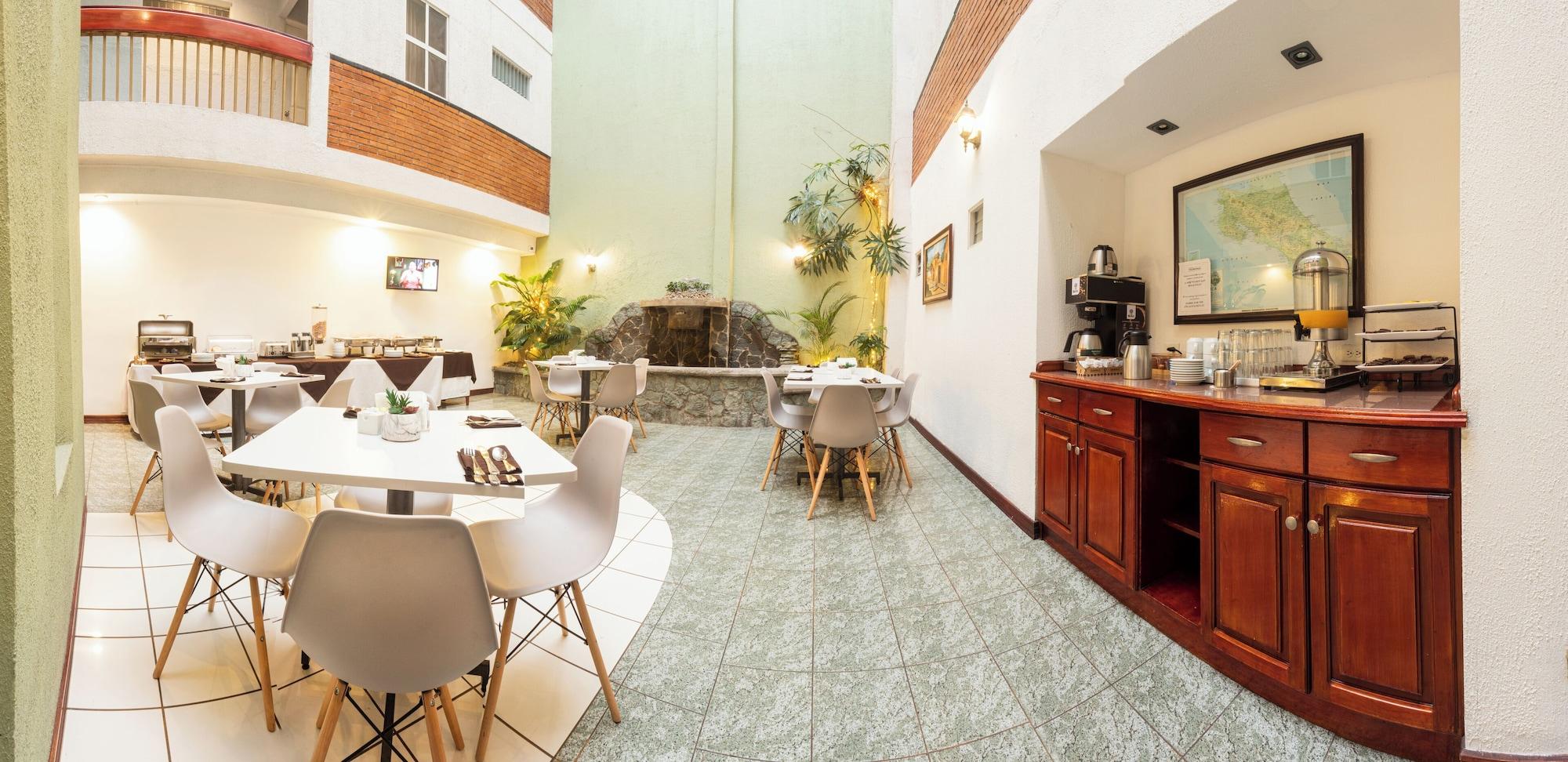 Bar/Salón Apartotel Tairona