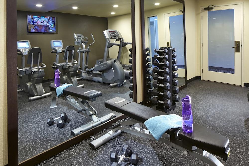 Gimnasio Anaheim Portofino Inn and Suites