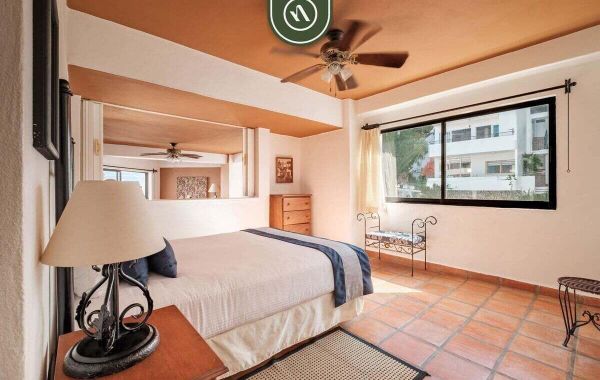 Amazing 2 BR Condo - Partial Oceanview - Pool - Hoteles en Centro de Puerto Vallarta