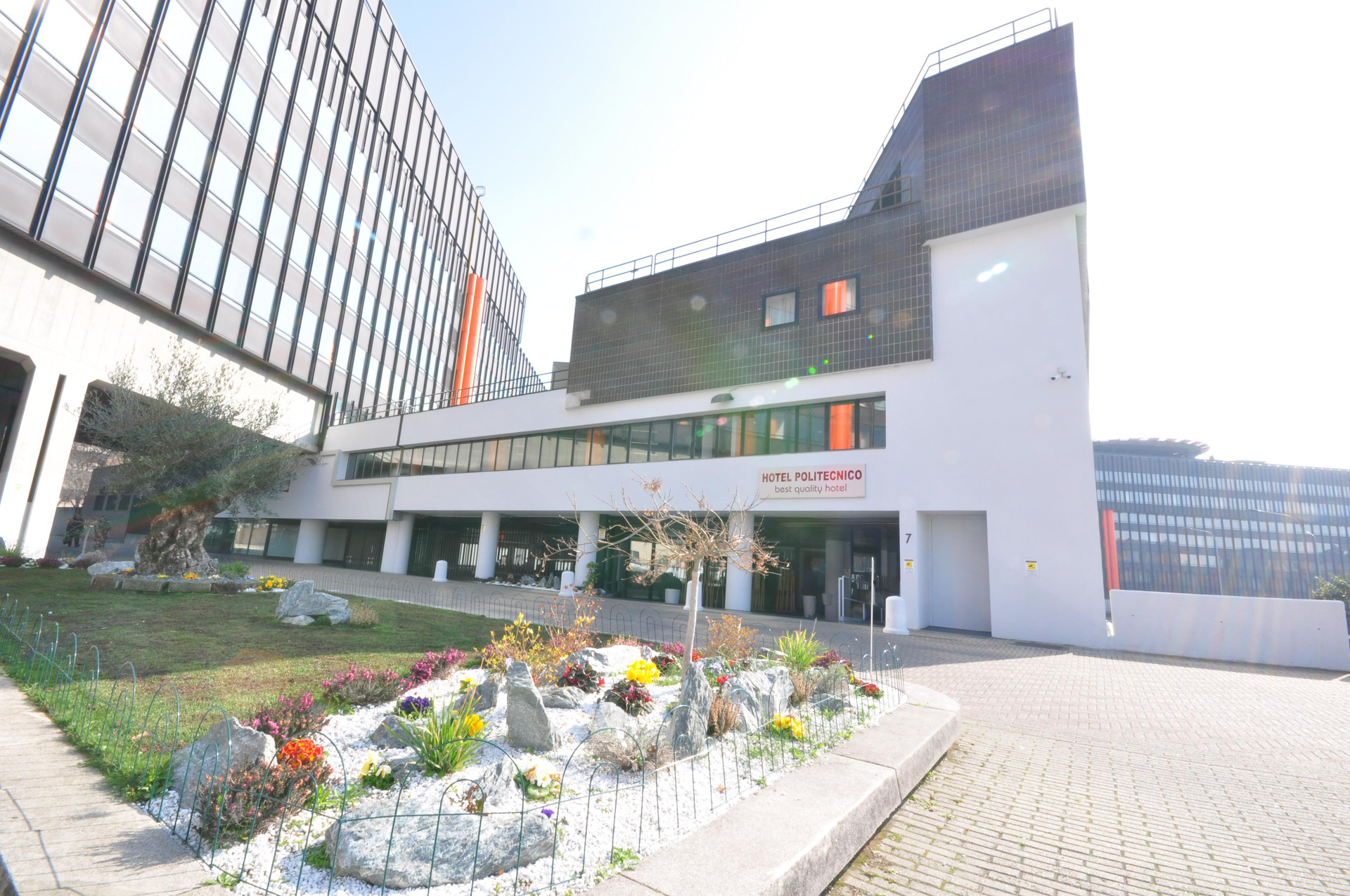 Vista Exterior Best Quality Hotel Politecnico