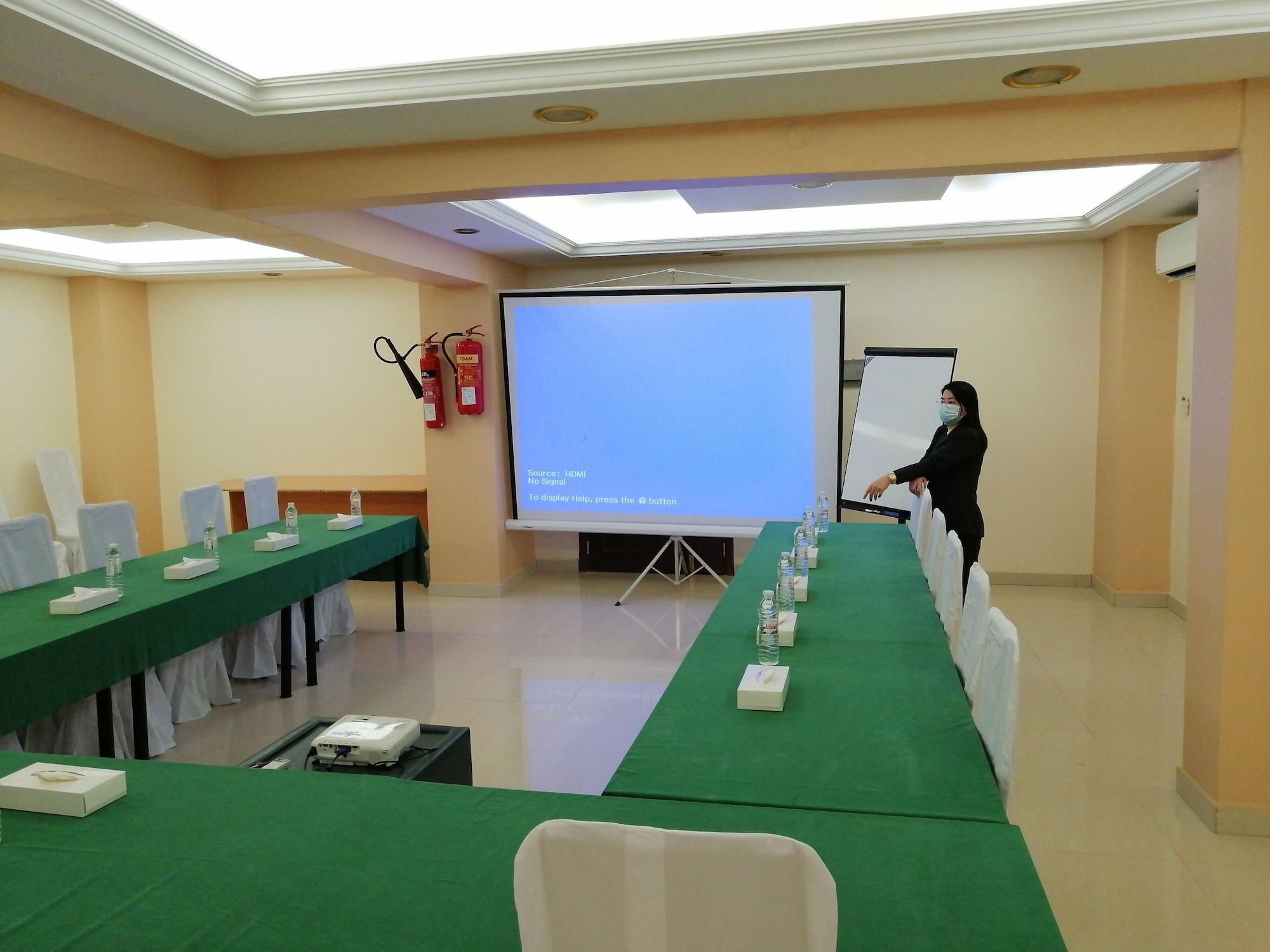 Sala de Reuniones Nizwa Hotel Apartments