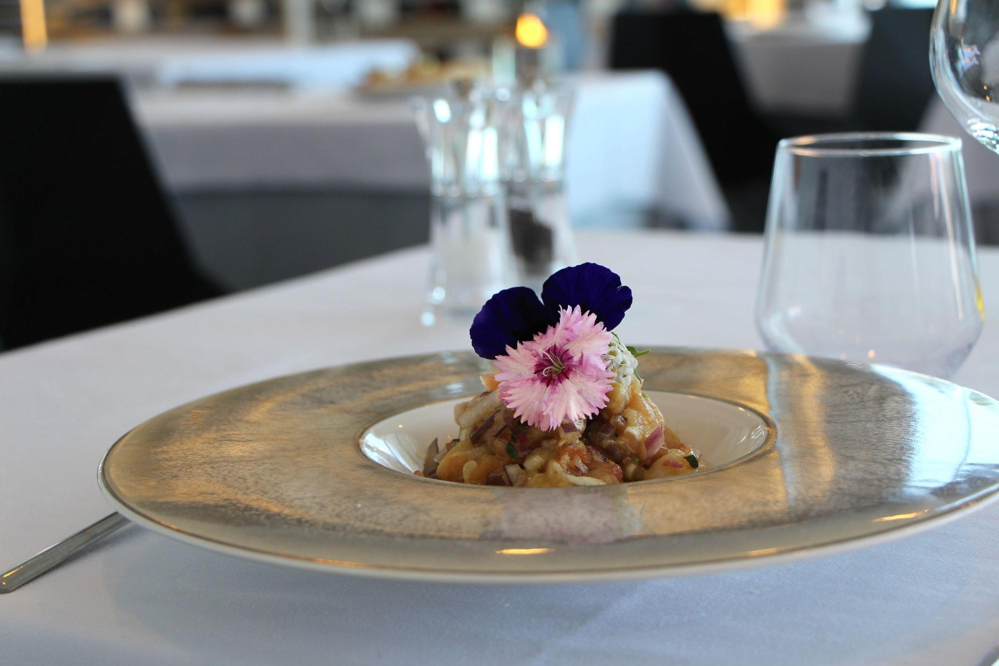 Restaurant Seven Hotel & Wellness - Caters to Gay Men