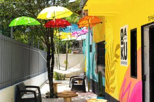 Alojamiento - Baku Laureles Hostel