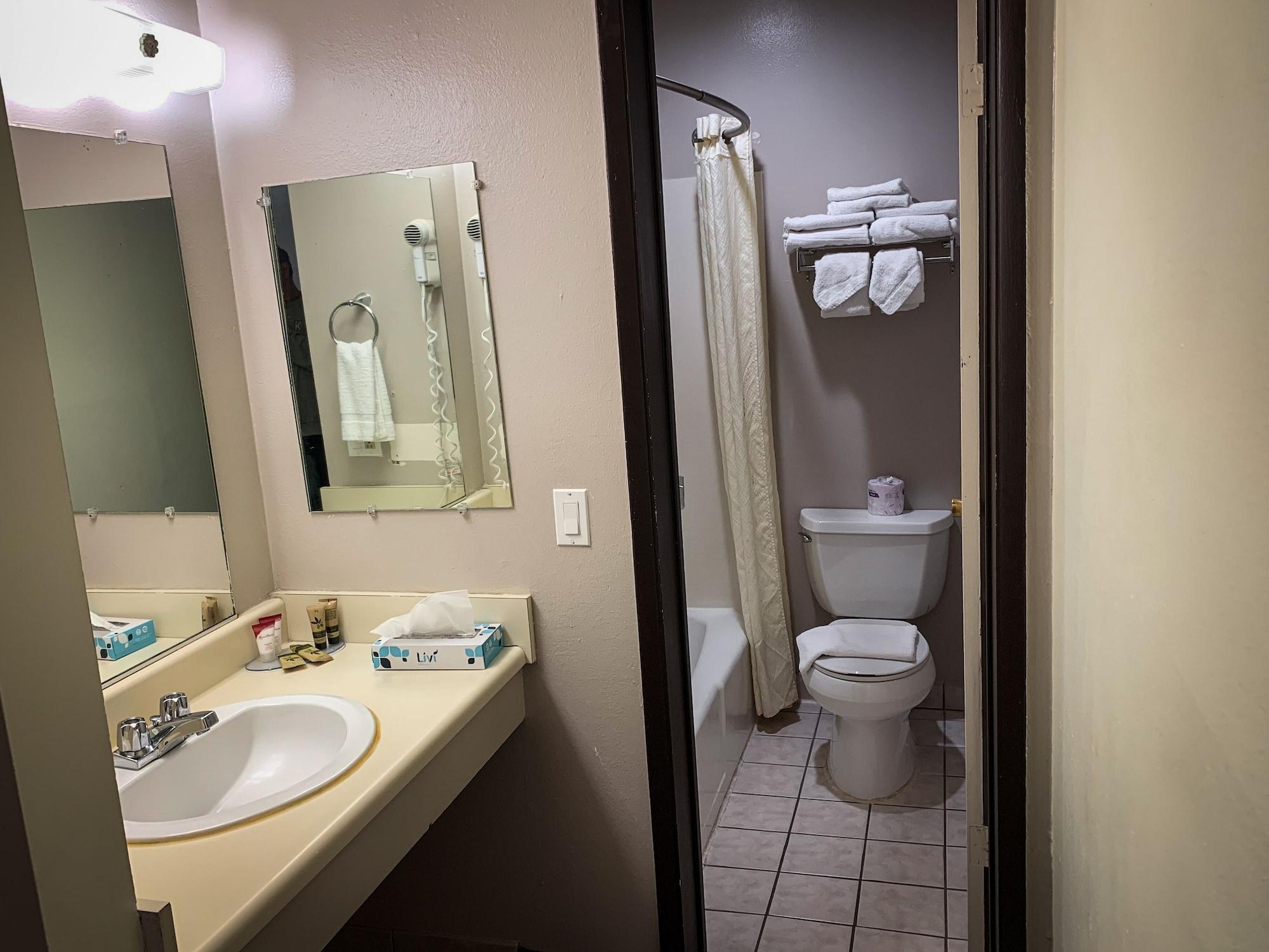 Equipamiento de Habitación Ventura Grand Inn