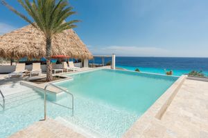 Alojamiento - Oasis Coral Estate Beach Dive & Wellness Resort