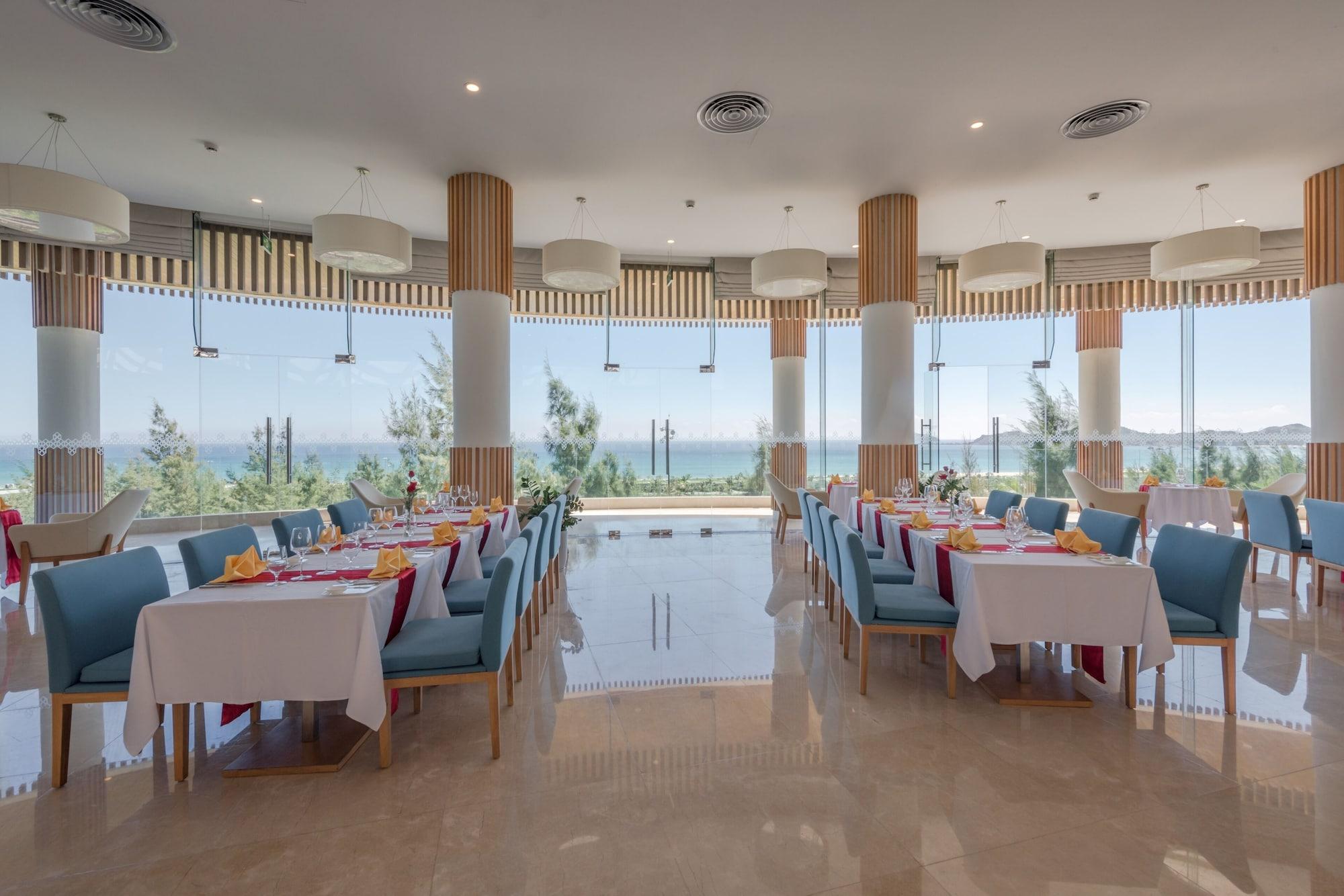 Restaurant FLC Luxury Hotel Quy Nhon