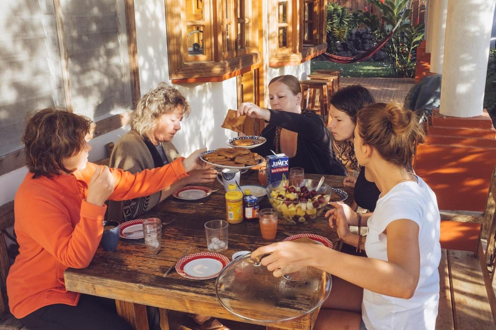 Restaurant Spanish by the River - Boquete - Hostel