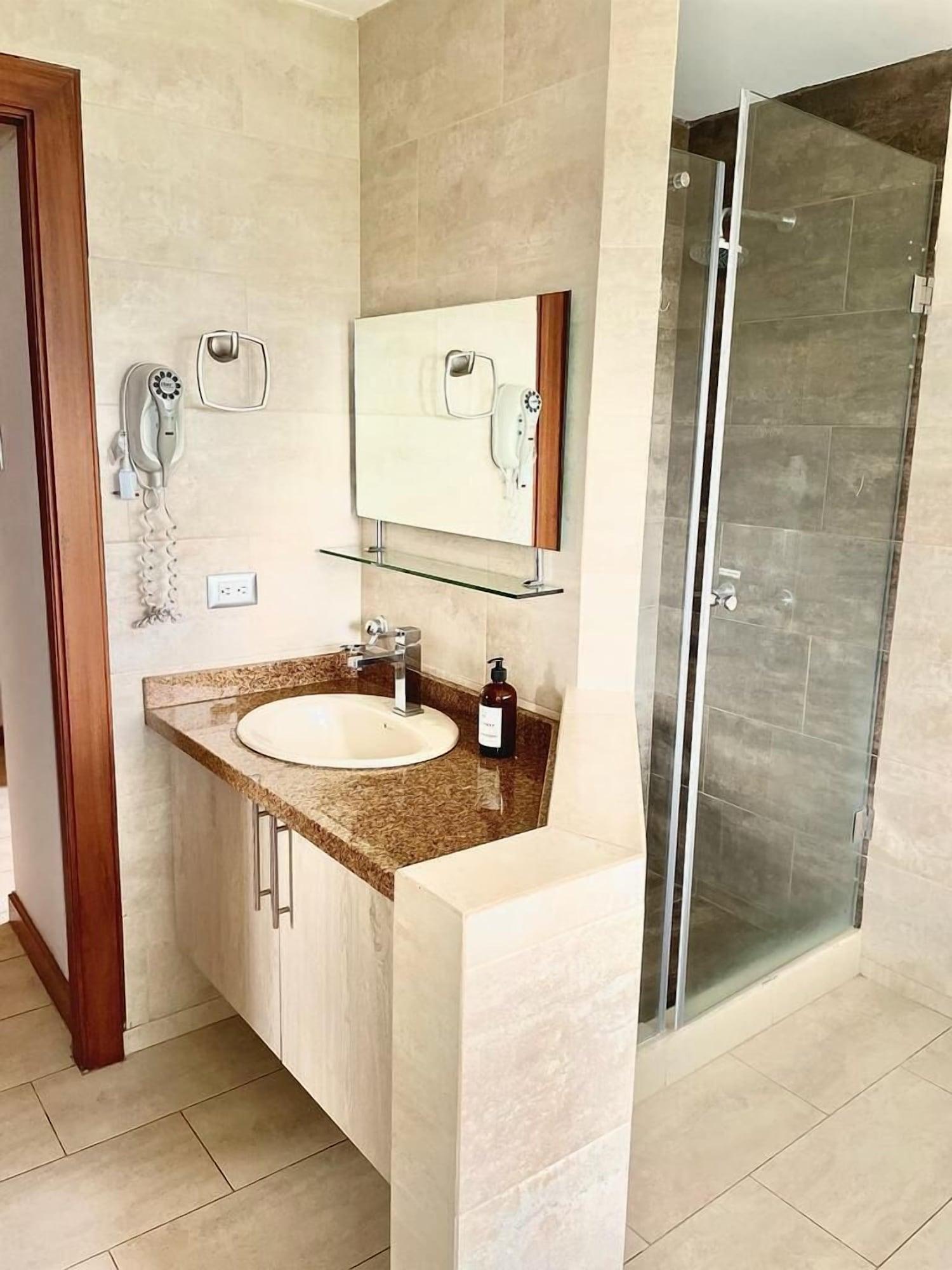 Equipamiento de Habitación Quito Airport Suites
