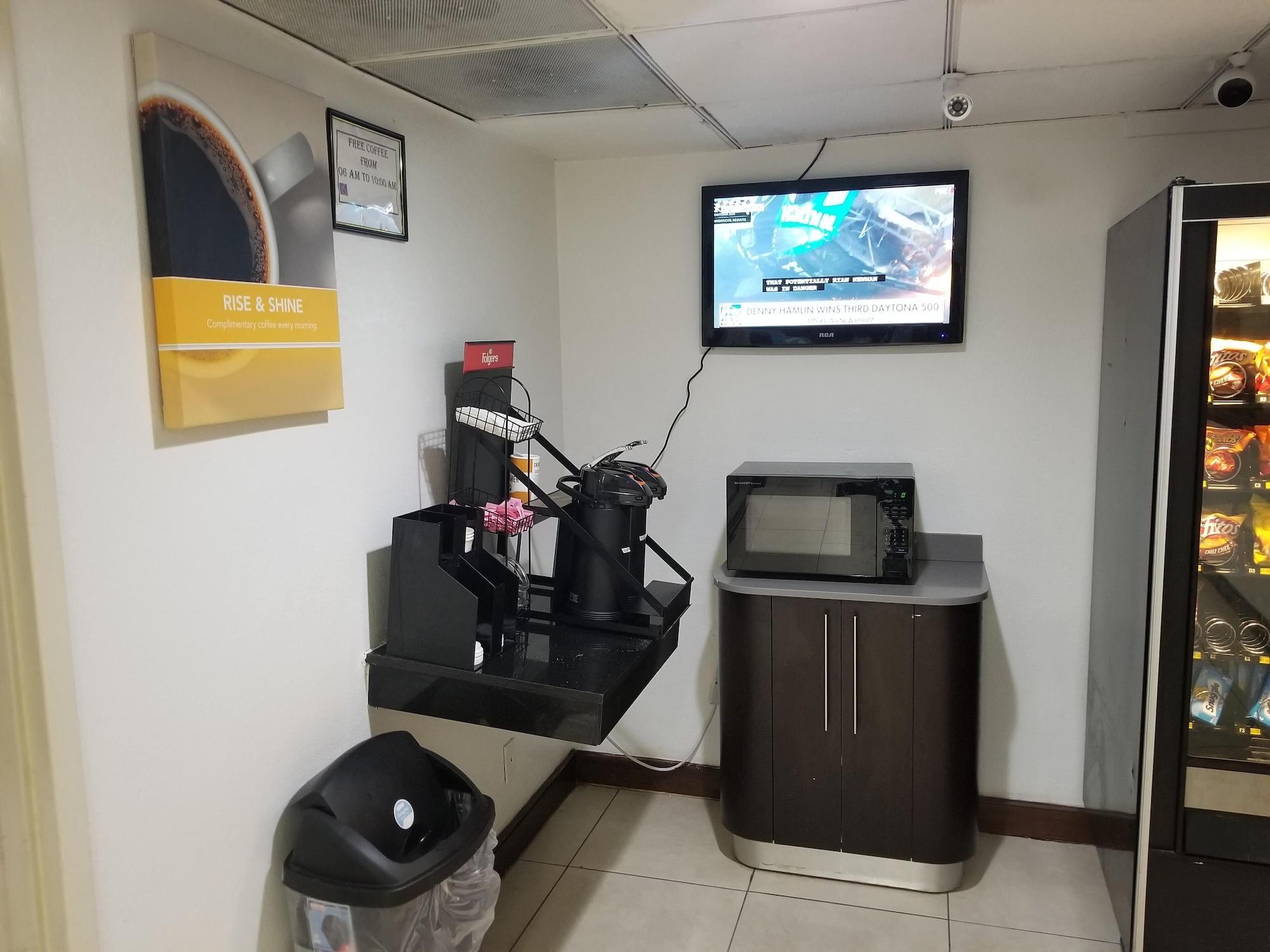 Restaurant Motel 6 Memphis, TN - East