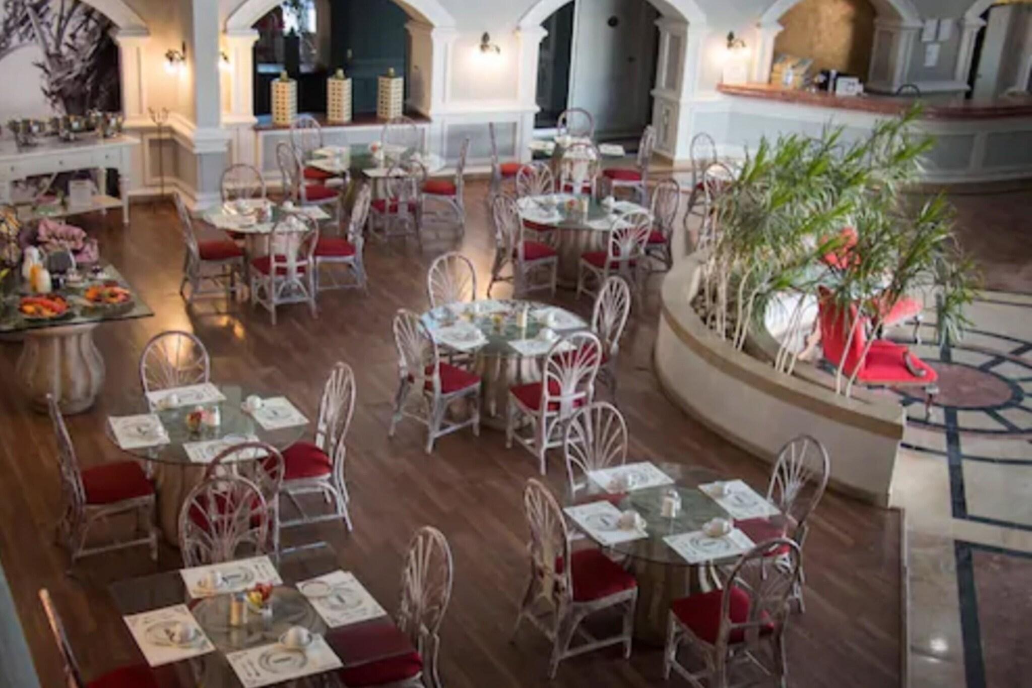 Bar/Salón Paraiso Express Hotel