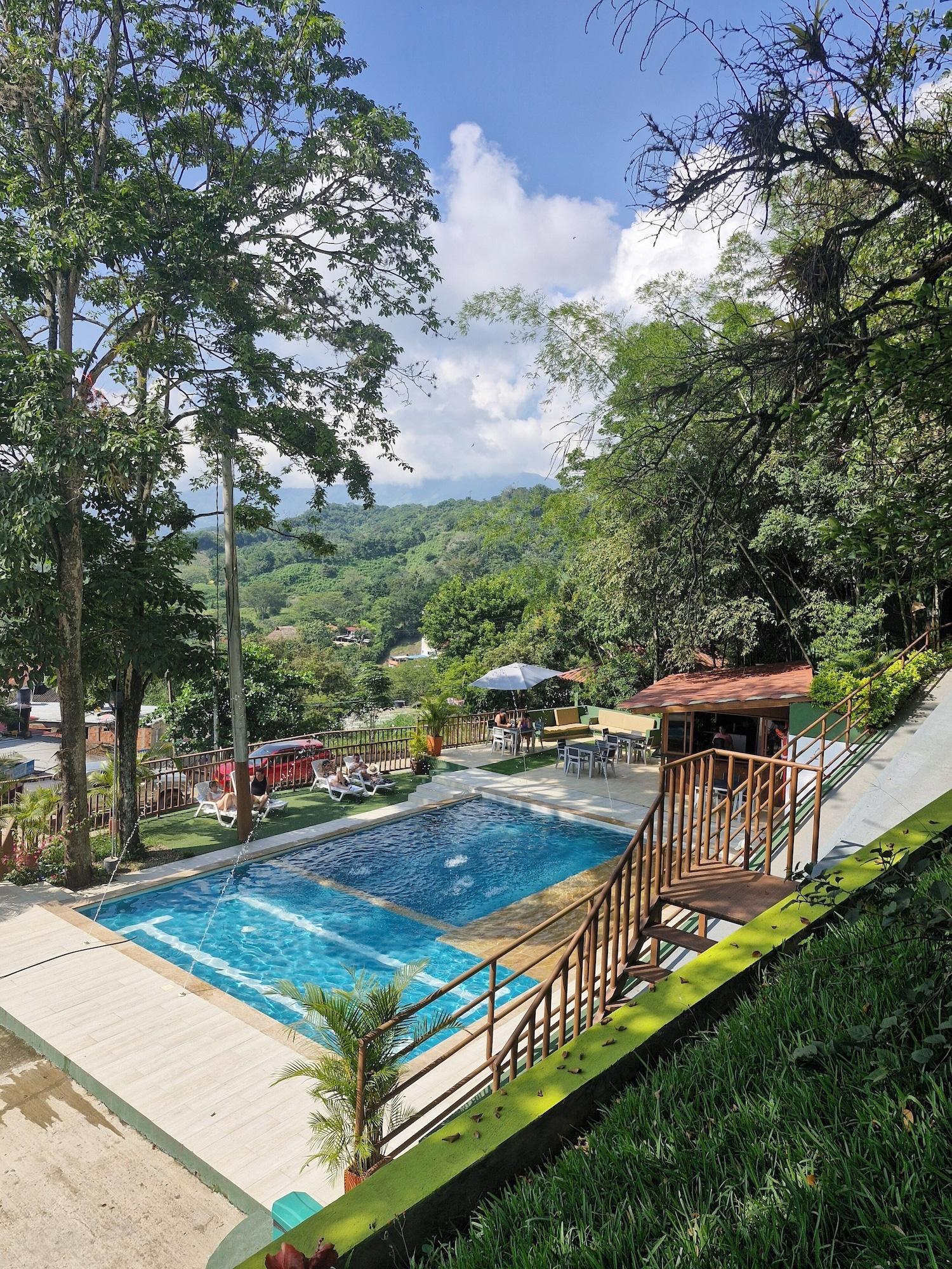 Vista Piscina Ecohotel Alflo